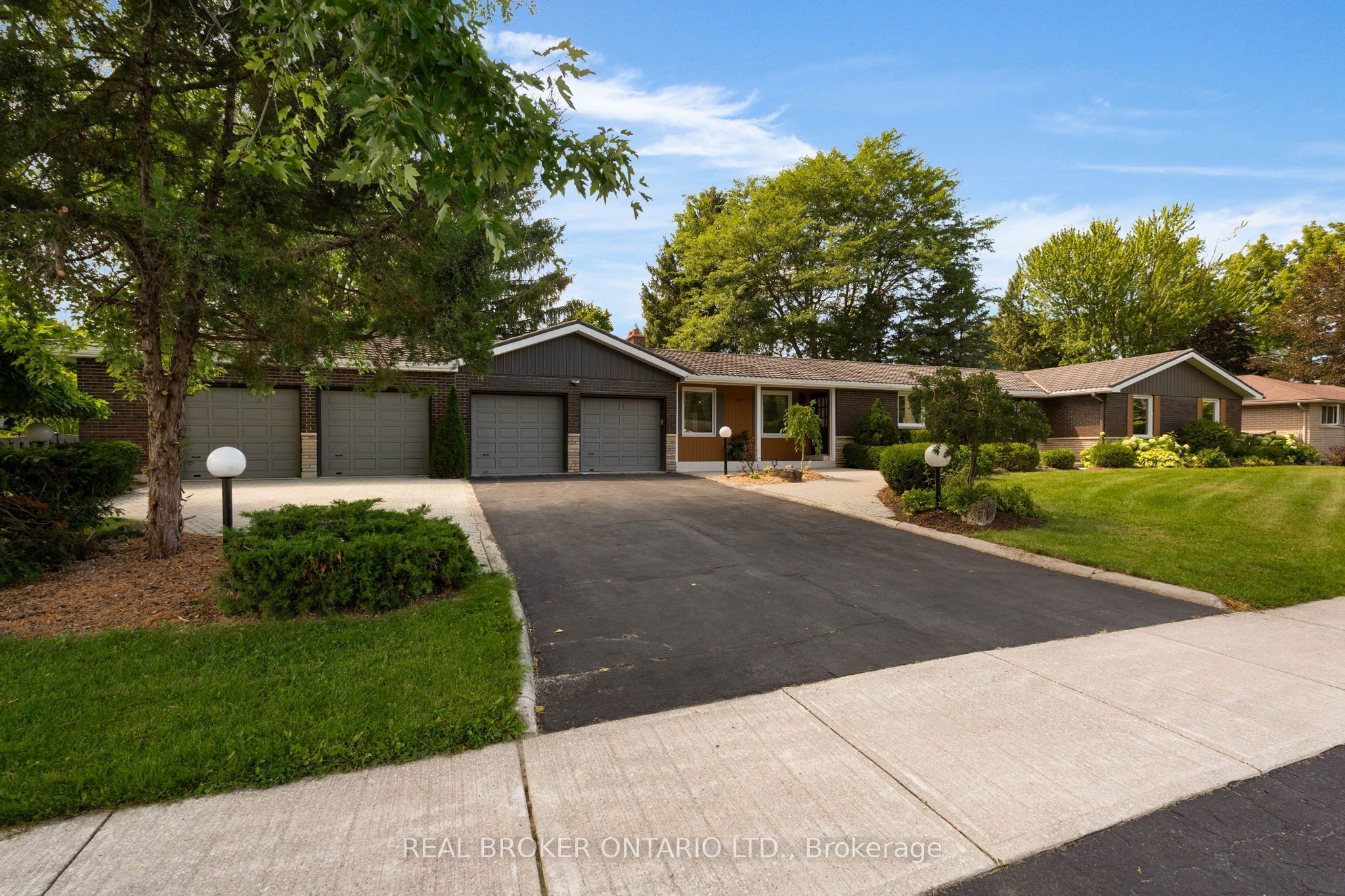 158 Church Street N, New Tecumseth, ON L9R 1M5 photo 3