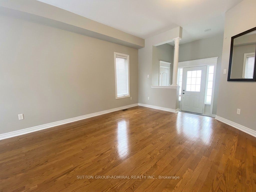 593 Doubletree Lane Room 1, Newmarket, ON L3X 2L4 photo 4