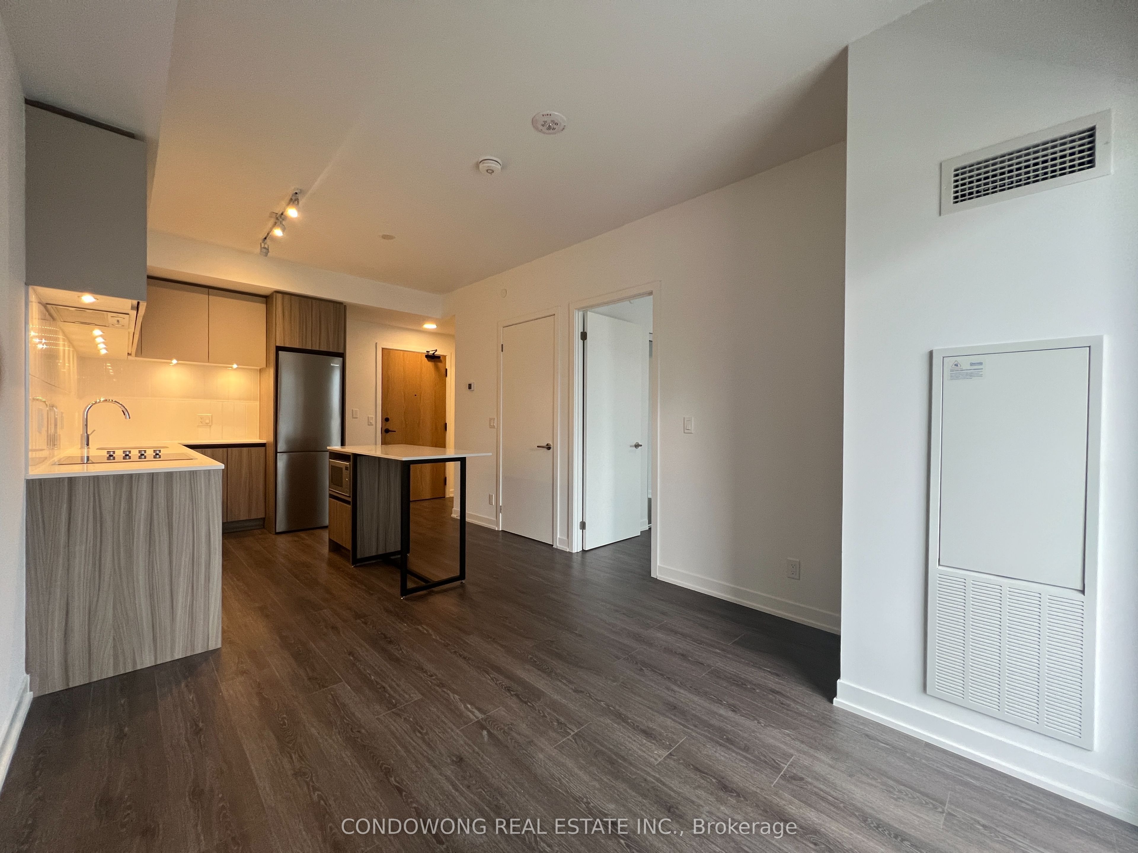 7950 Bathurst Street 518, Vaughan, ON L4J 0L4 photo 5