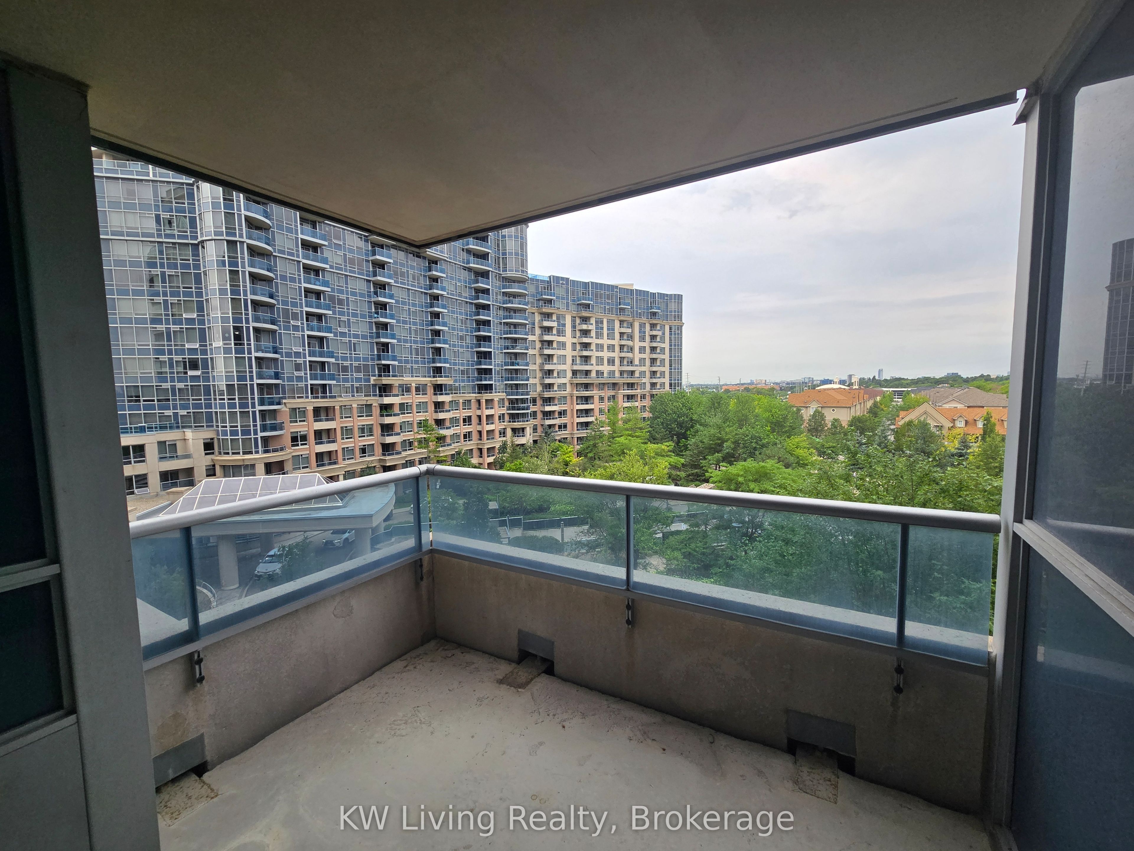 33 Cox Boulevard 701, Markham, ON L3R 8A6 photo 5