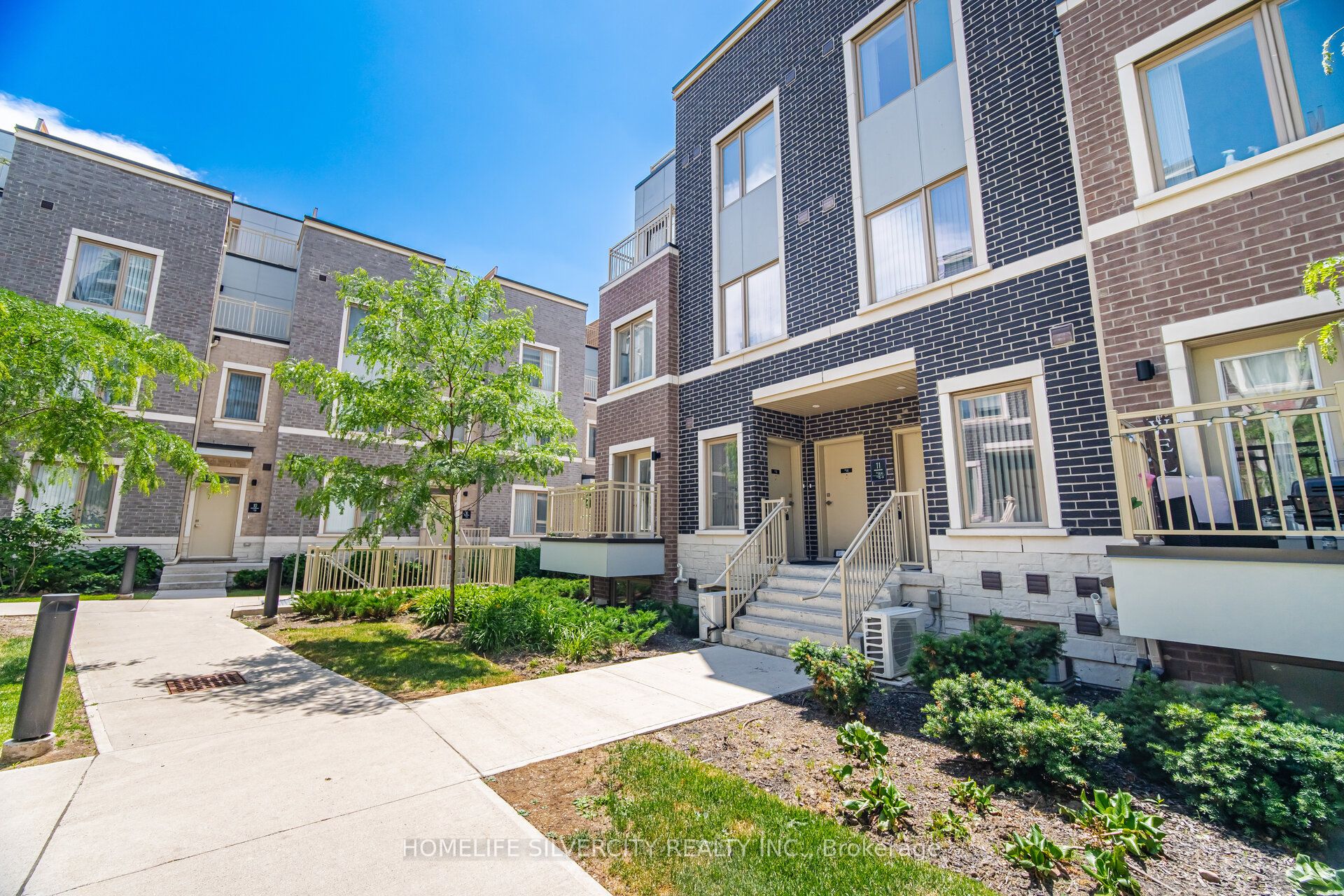 11 Honeycrisp Crescent 13, Vaughan, ON L4K 0N6 photo 2
