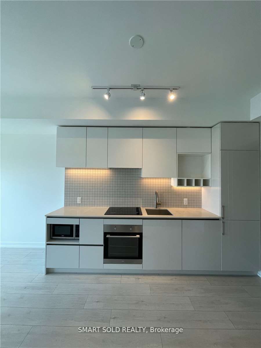 5 Buttermill Avenue 3205, Vaughan, ON L4K 0J5 photo 4
