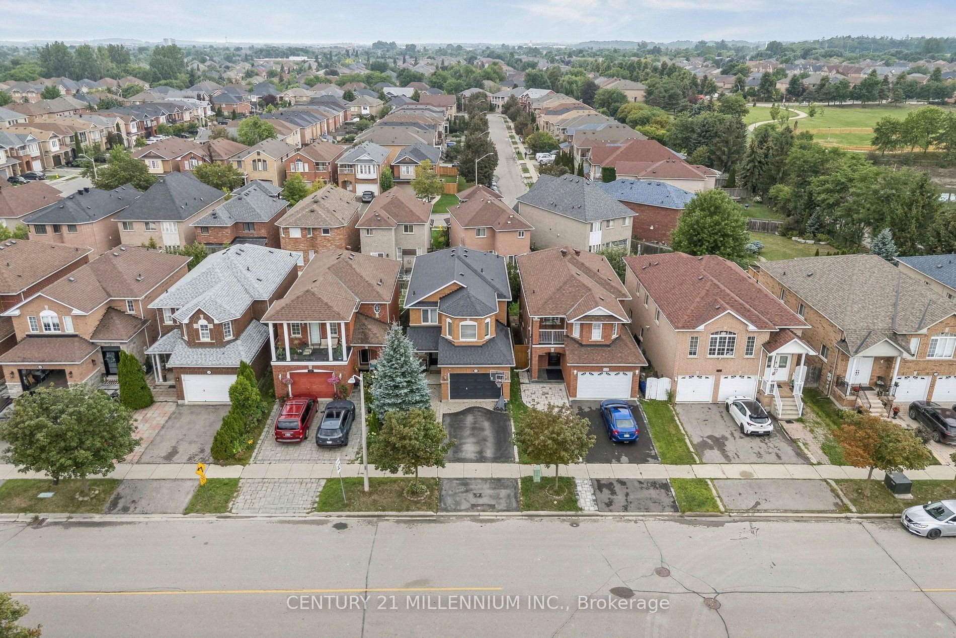332 St Joan Of Arc Avenue, Vaughan, ON L6A 3N1 photo 3