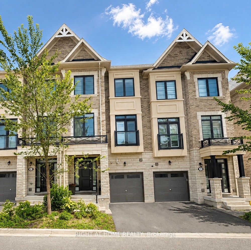 10 William Adams Lane, Richmond Hill, ON L4S 0L9