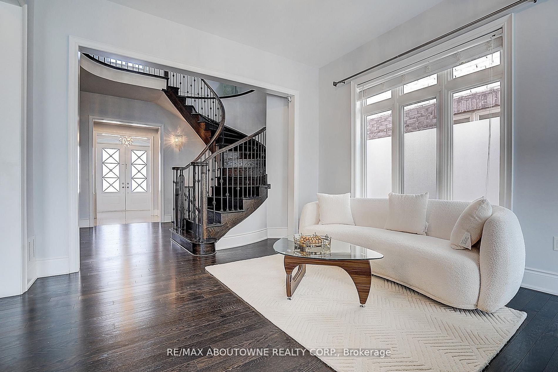 16 Gracedale Drive, Richmond Hill, ON L4C 0Y3 photo 5