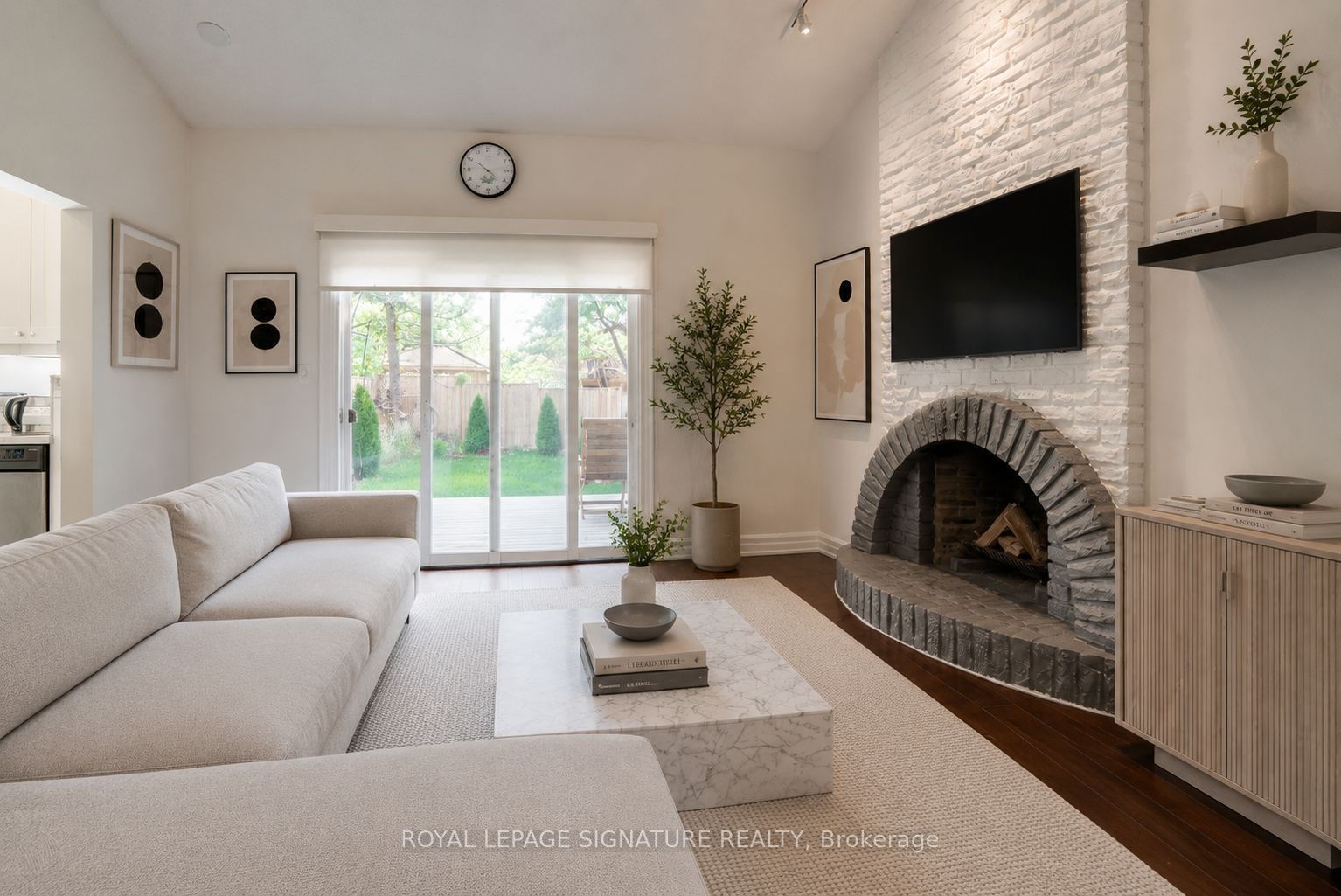 23 West Borough Street, Markham, ON L3T 4V6 photo 2
