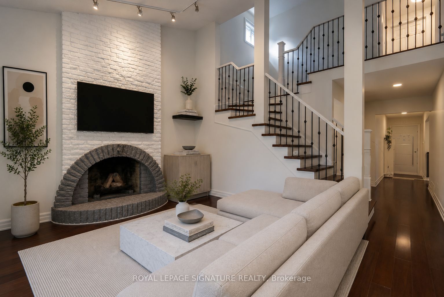 23 West Borough Street, Markham, ON L3T 4V6 photo 3