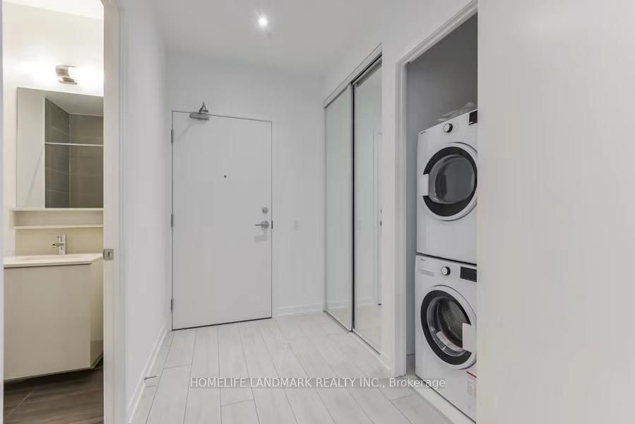 5 BUTTERMILL Avenue 2801, Vaughan, ON L4K 0J5