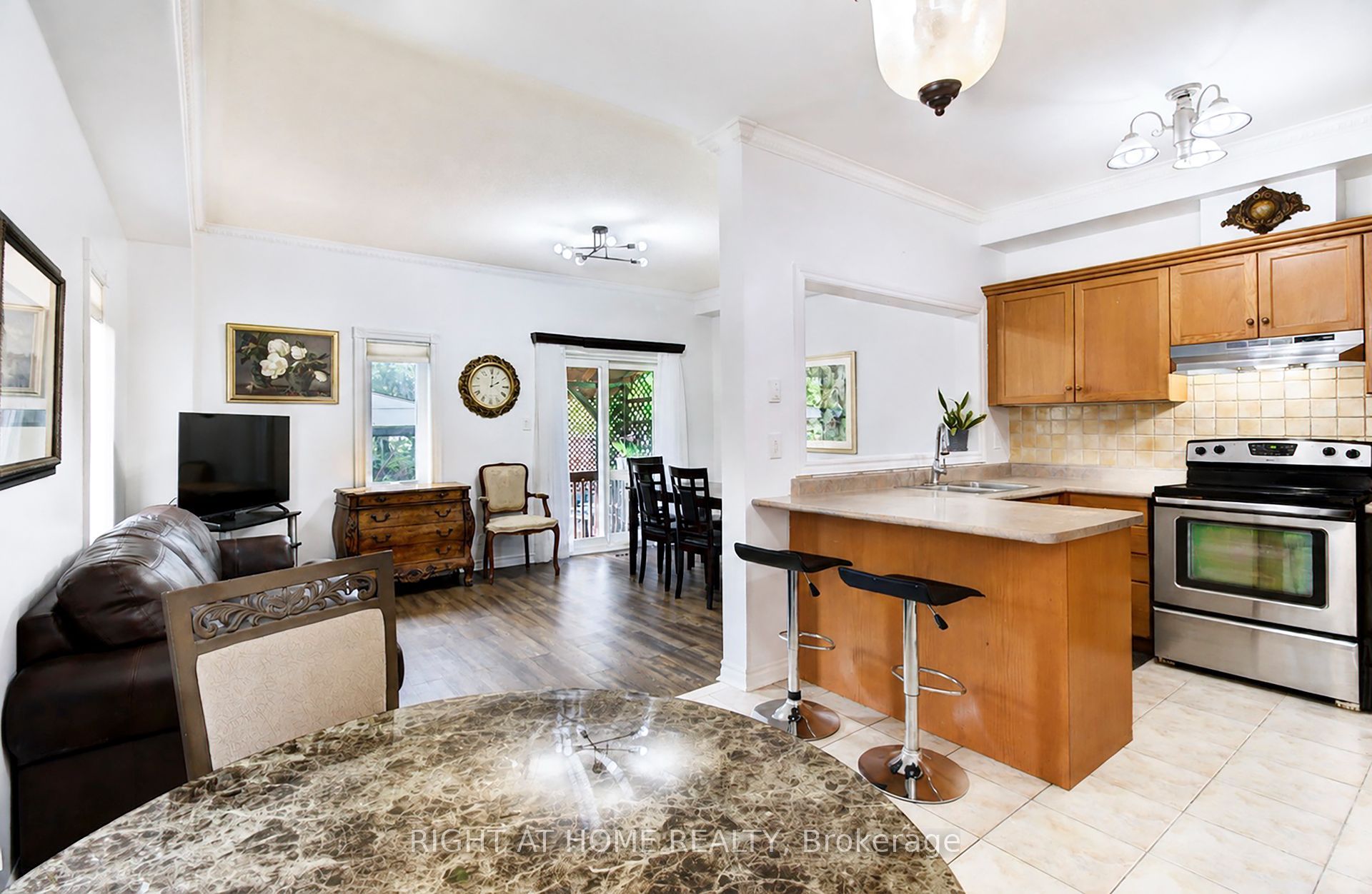 116 Nasir Crescent, Vaughan, ON L6A 3B2 photo 2