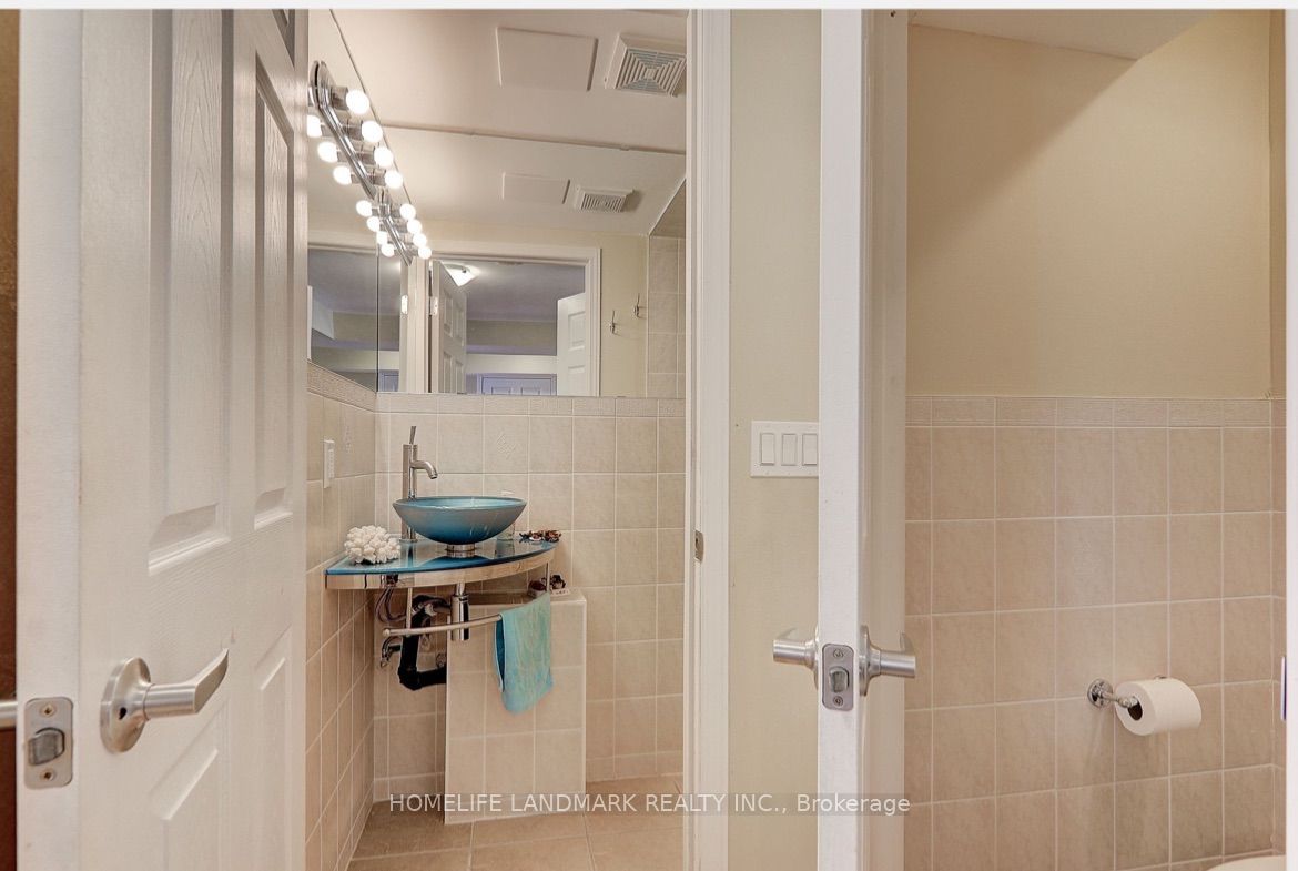 29 Mansard Drive, Richmond Hill, ON L4E 0L7 photo 5