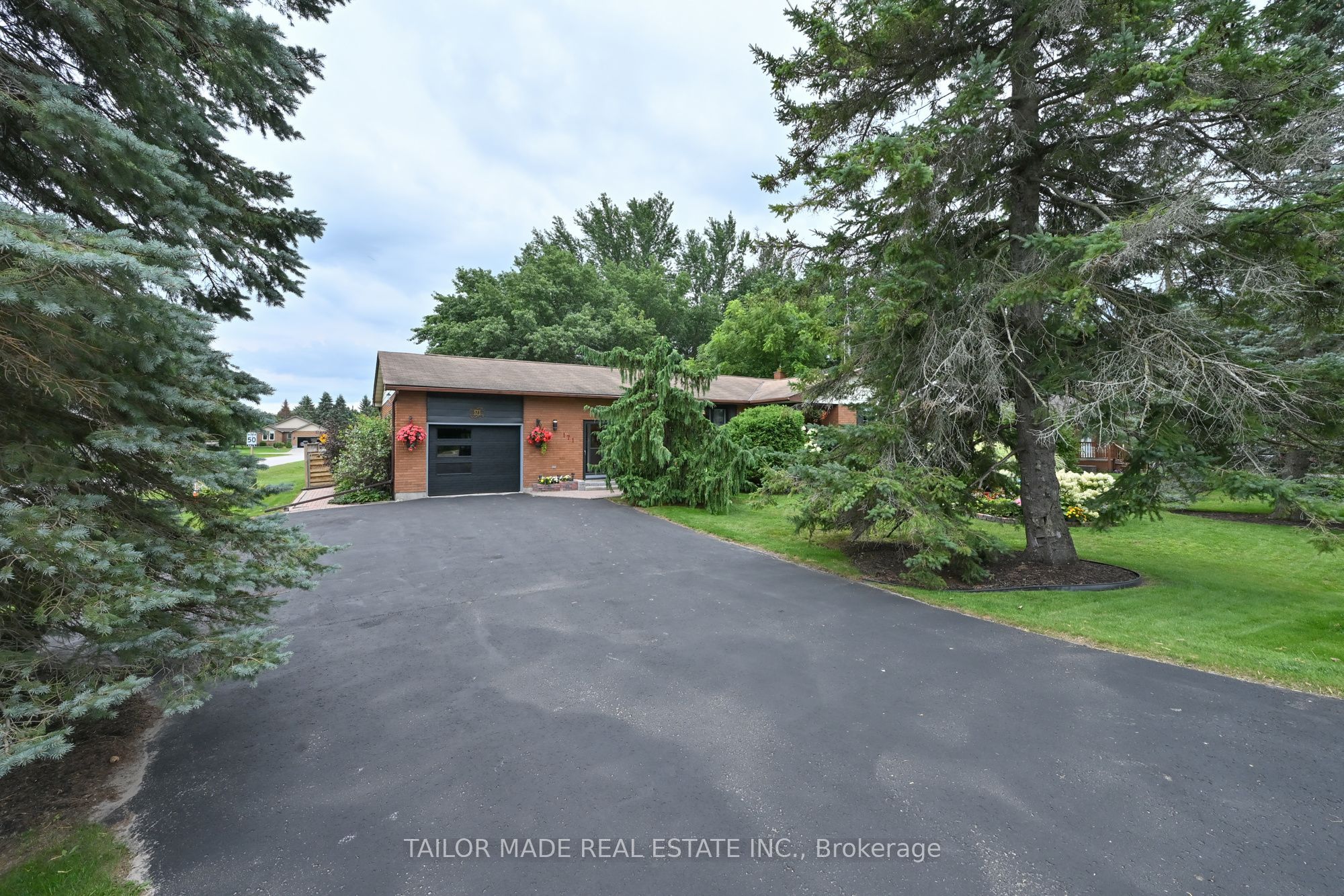 171 Murphy Road, Essa, ON L3W 0A2 photo 2