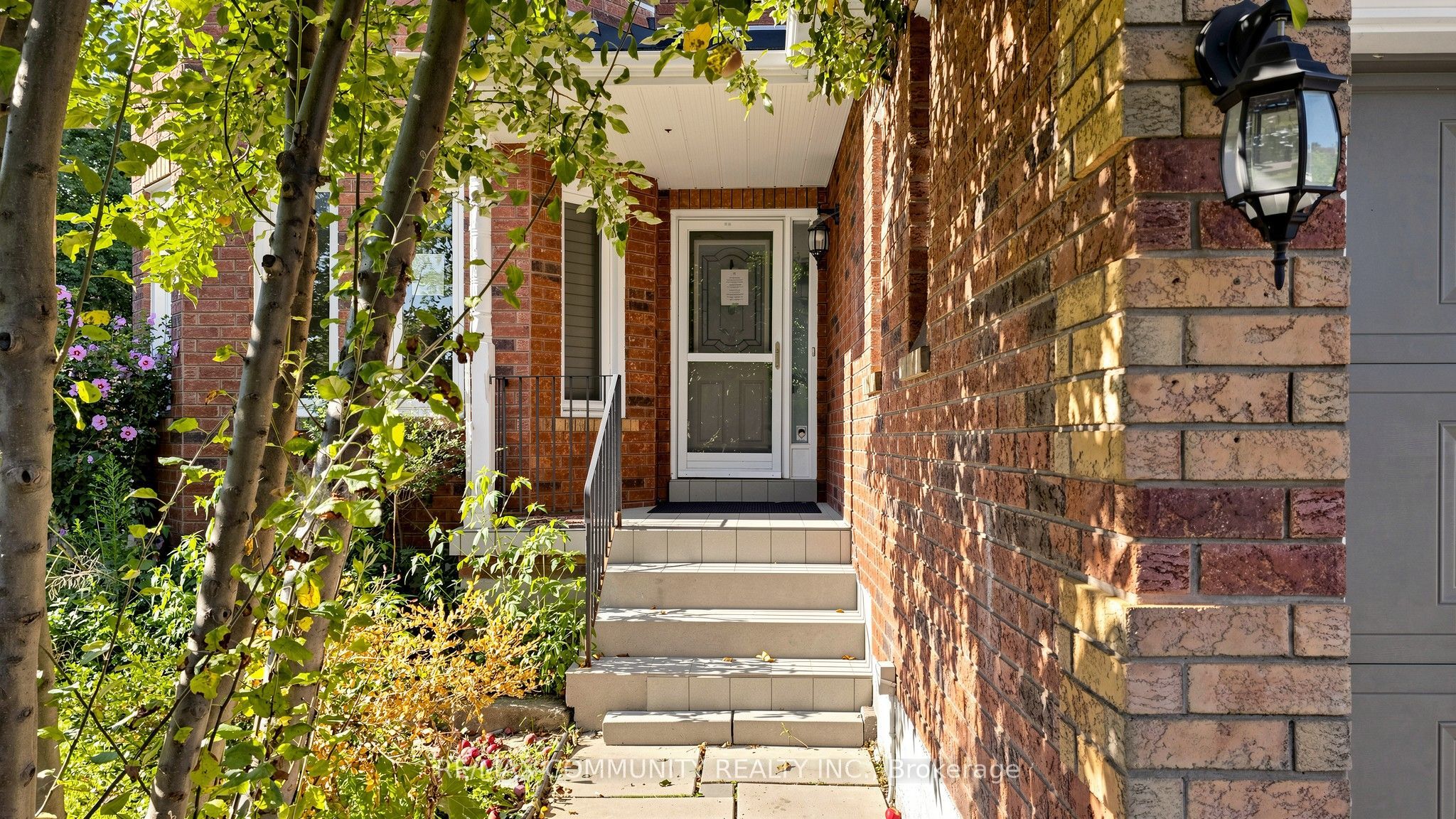 38 Iveagh Drive, Georgina, ON L4P 3X3 photo 4