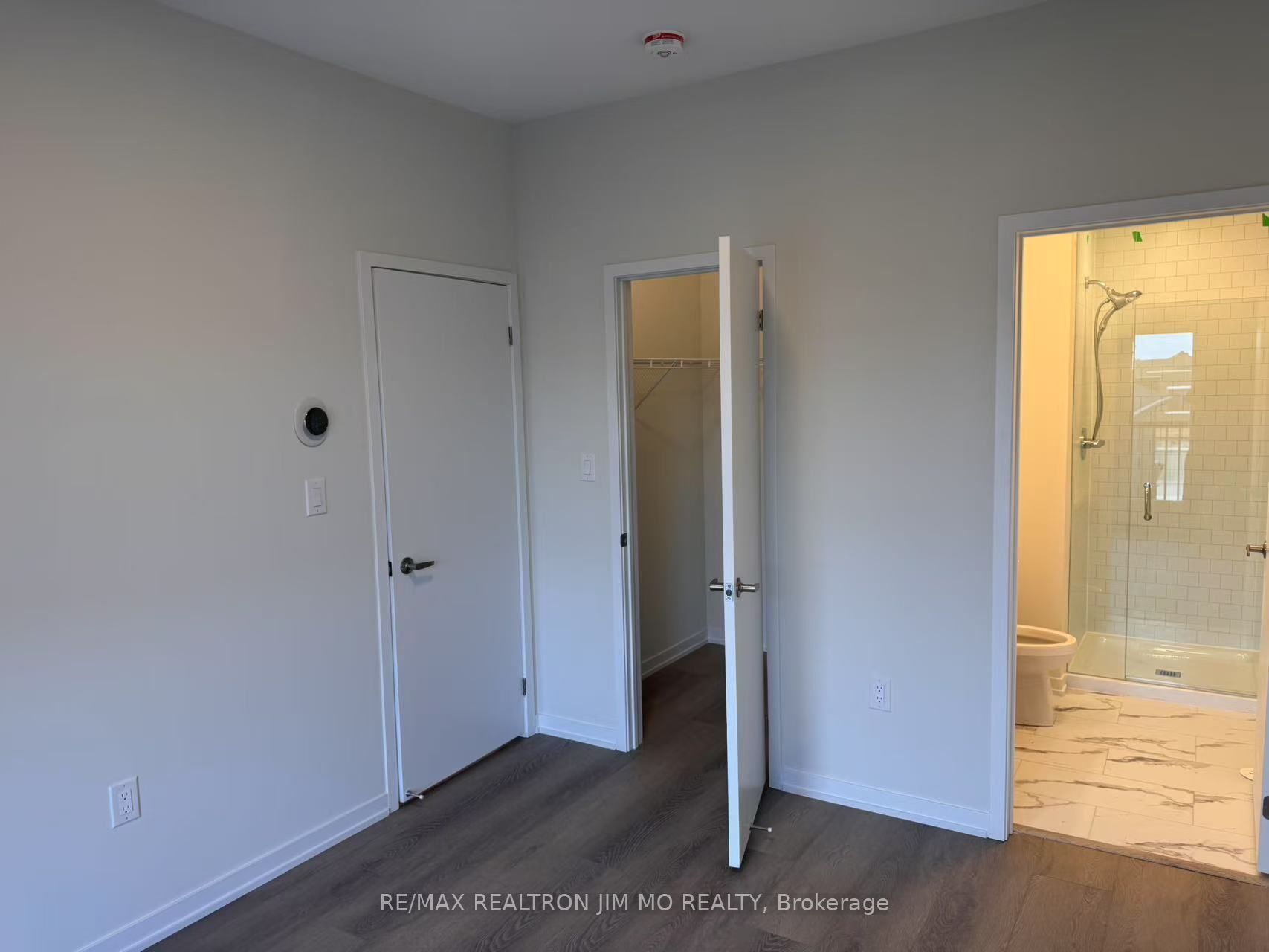 204 Matawin Lane, Richmond Hill, ON L4B 0H7 photo 4