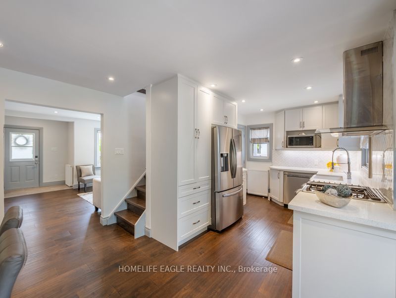 261 Richmond Street, Richmond Hill, ON L4C 3Y9 photo 4