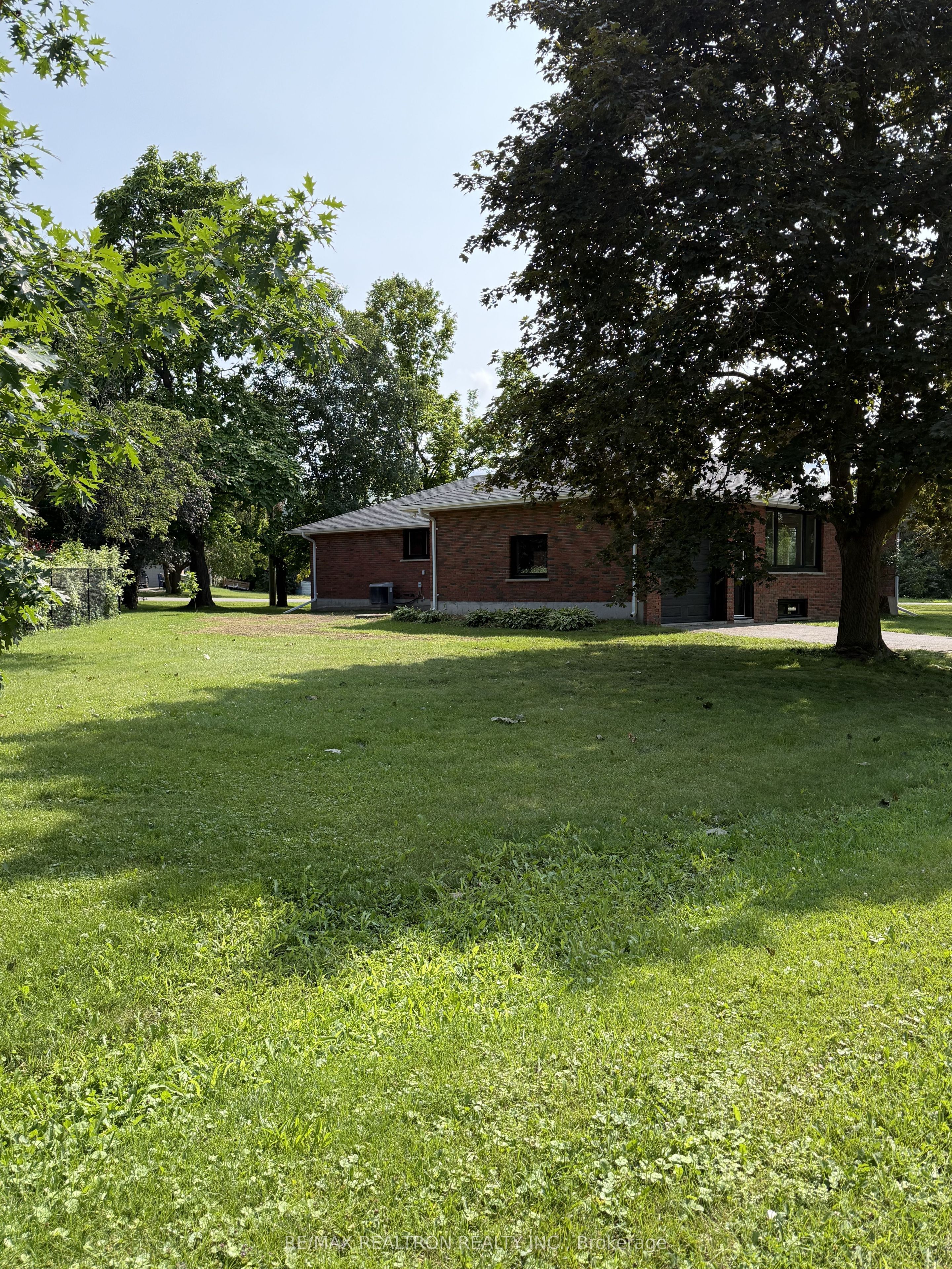 13 Circle Ridge Drive, Georgina, ON L4P 2H2 photo 3