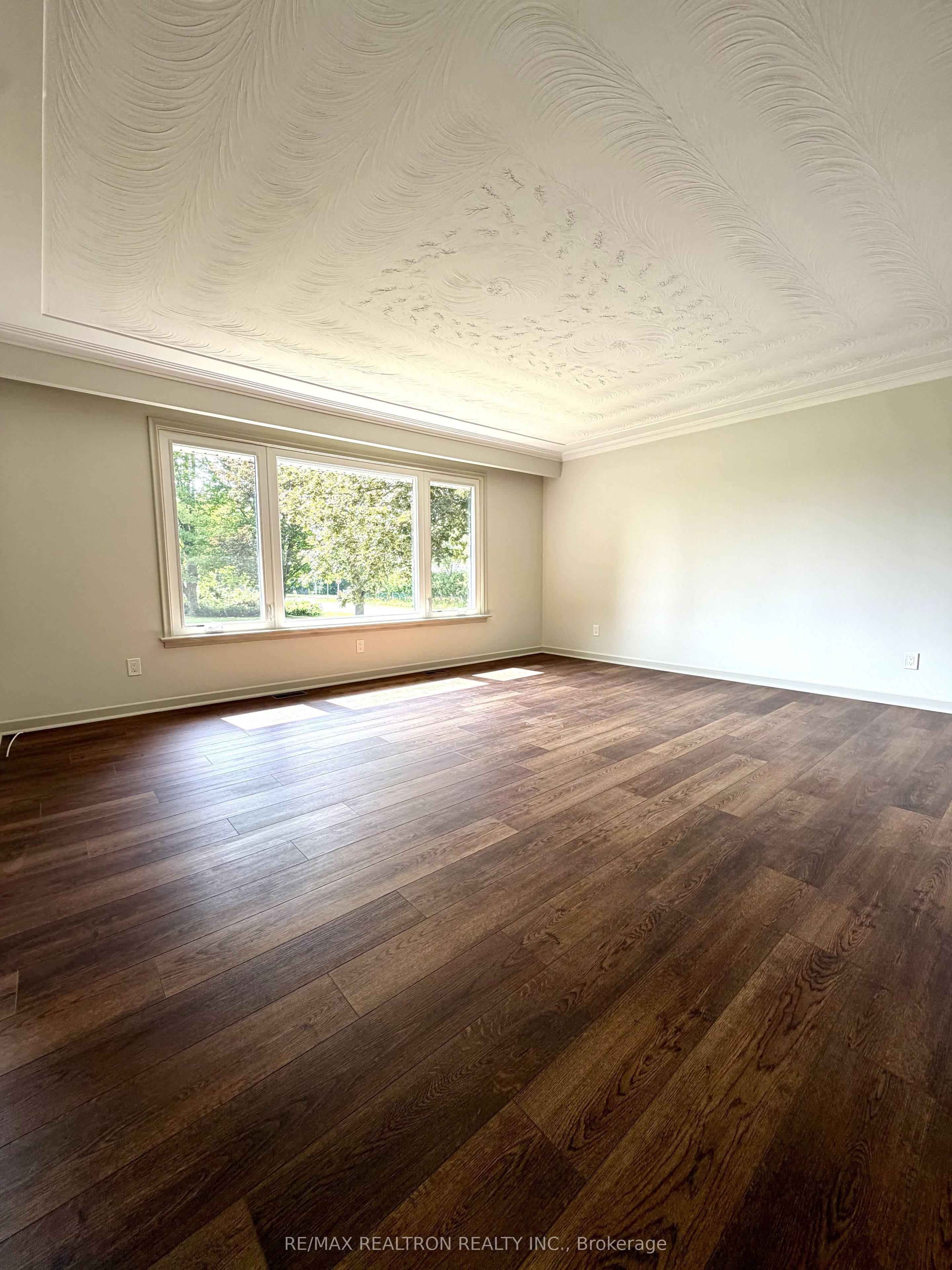 13 Circle Ridge Drive, Georgina, ON L4P 2H2 photo 5