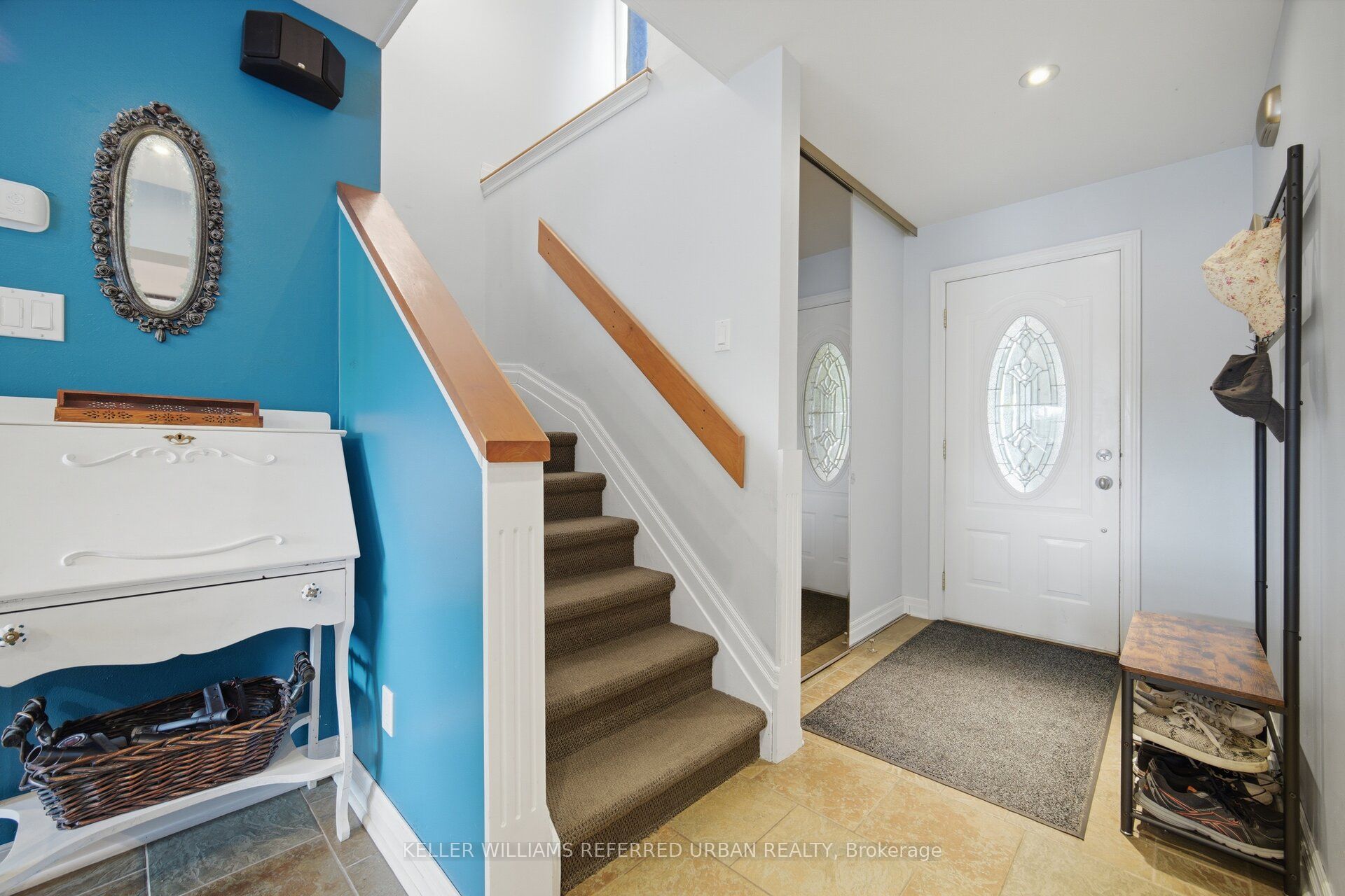 82 Eastman Crescent, Newmarket, ON L3Y 5S2 photo 3
