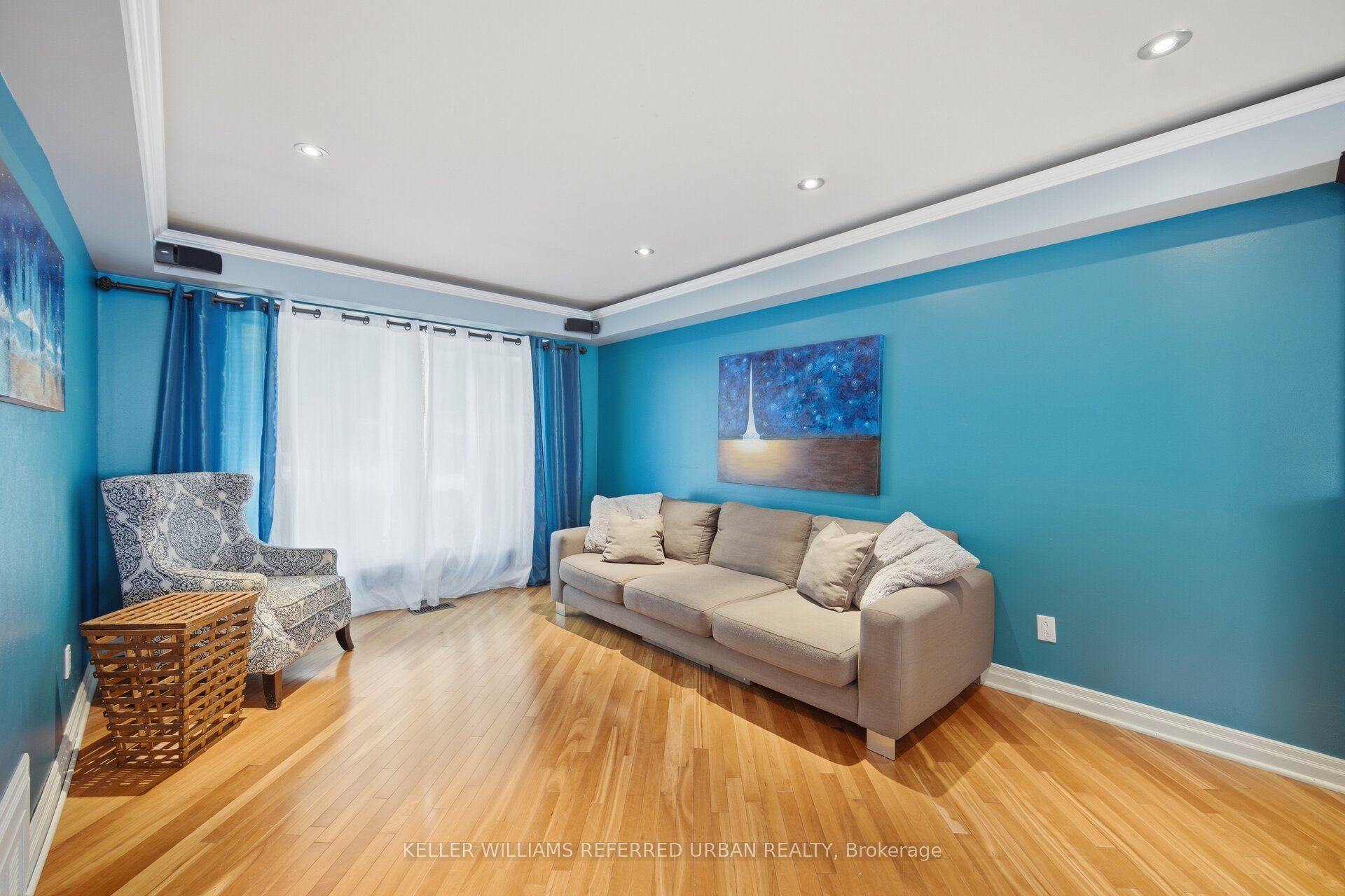 82 Eastman Crescent, Newmarket, ON L3Y 5S2 photo 4