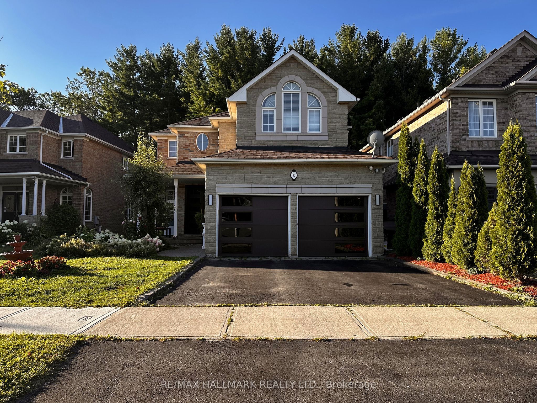 95 Worthington Avenue, Richmond Hill, ON L4E 3Z6 photo 2