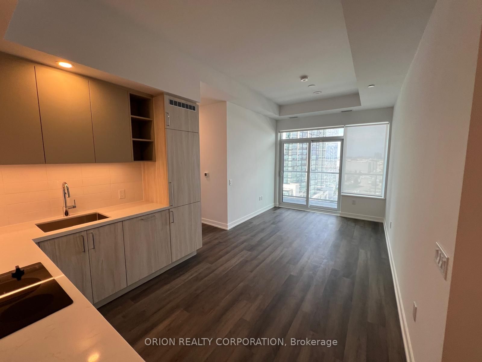5 Meadowdale Road 911, Vaughan, ON L4K 0C7 photo 3