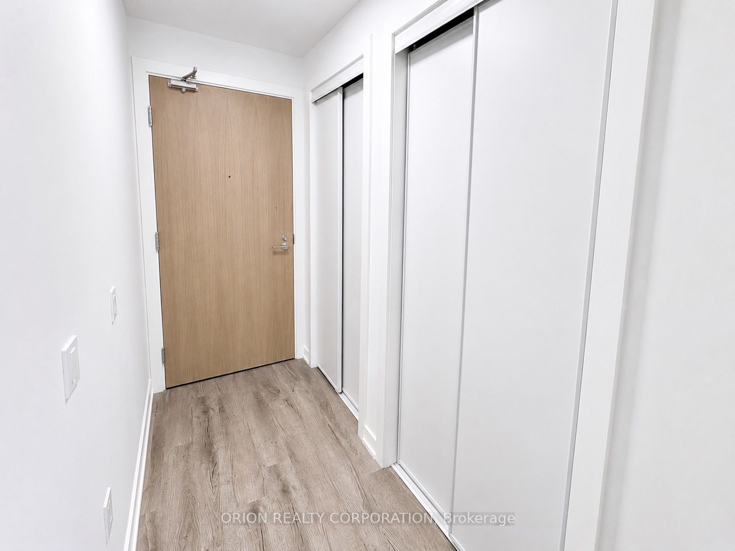 5 Meadowdale Road 208, Vaughan, ON L4K 0C7 photo 2