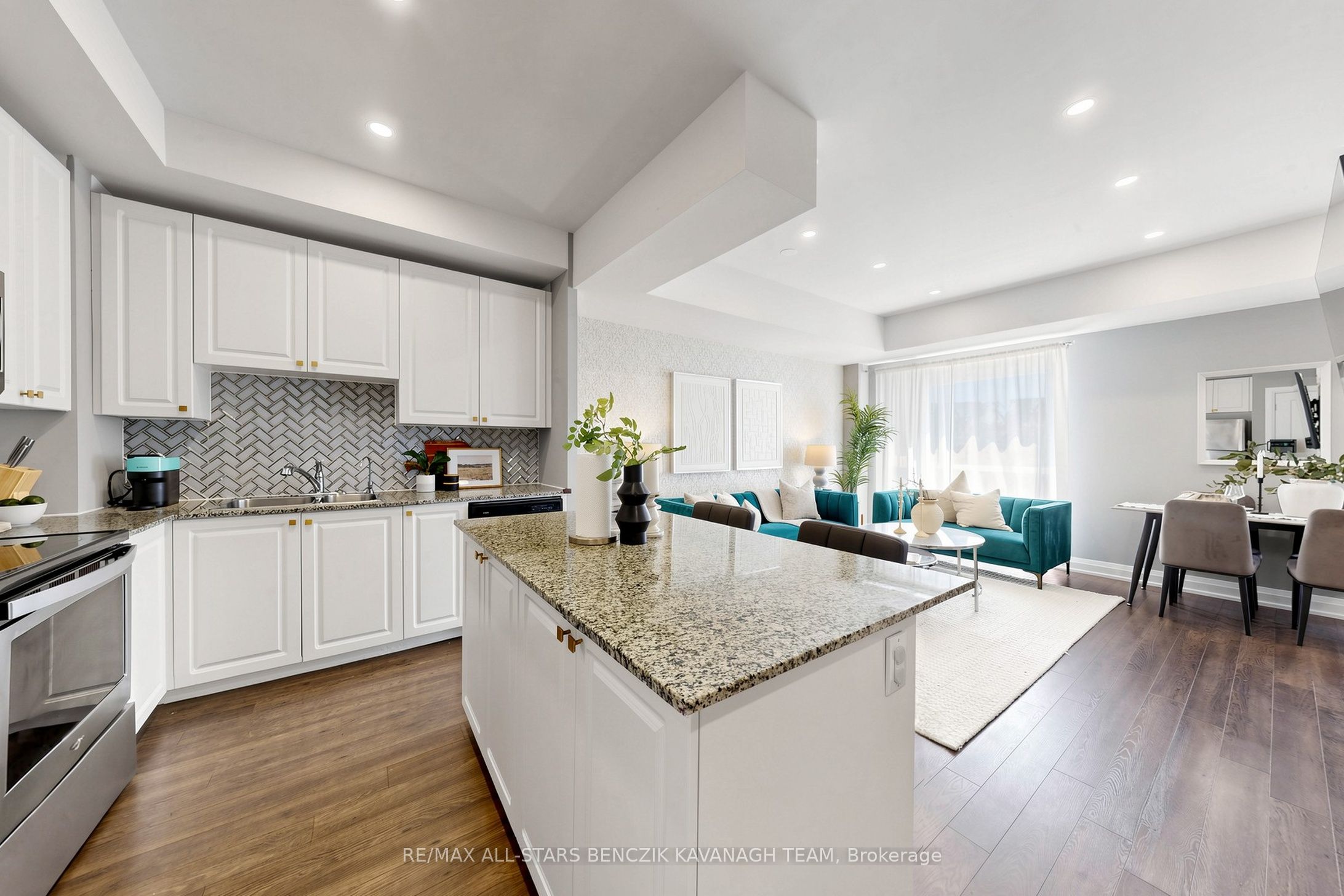 5309 Highway 7 1103, Vaughan, ON L4L 0J1 photo 5
