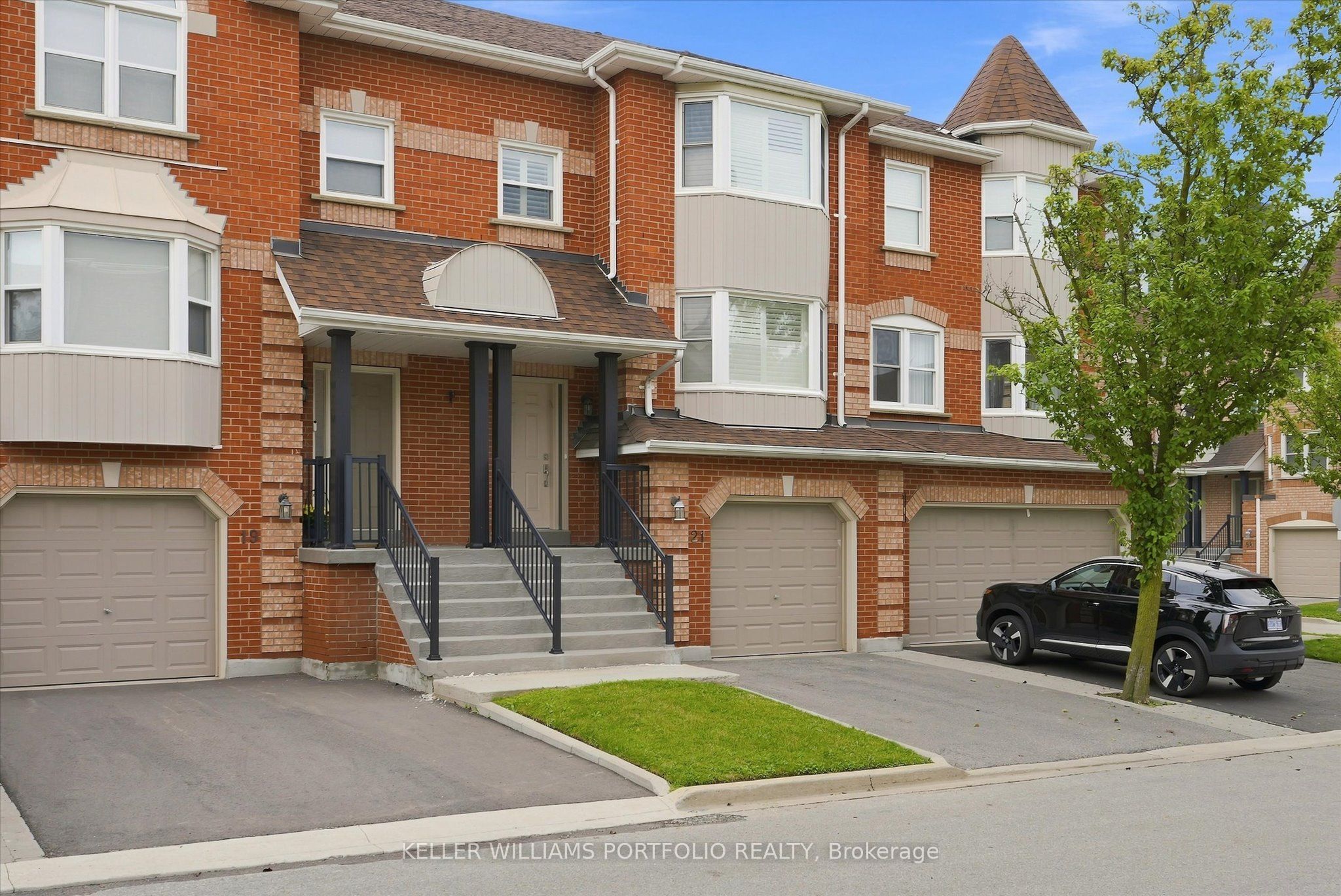 21 Tova Place, Vaughan, ON L4J 8C4 photo 3