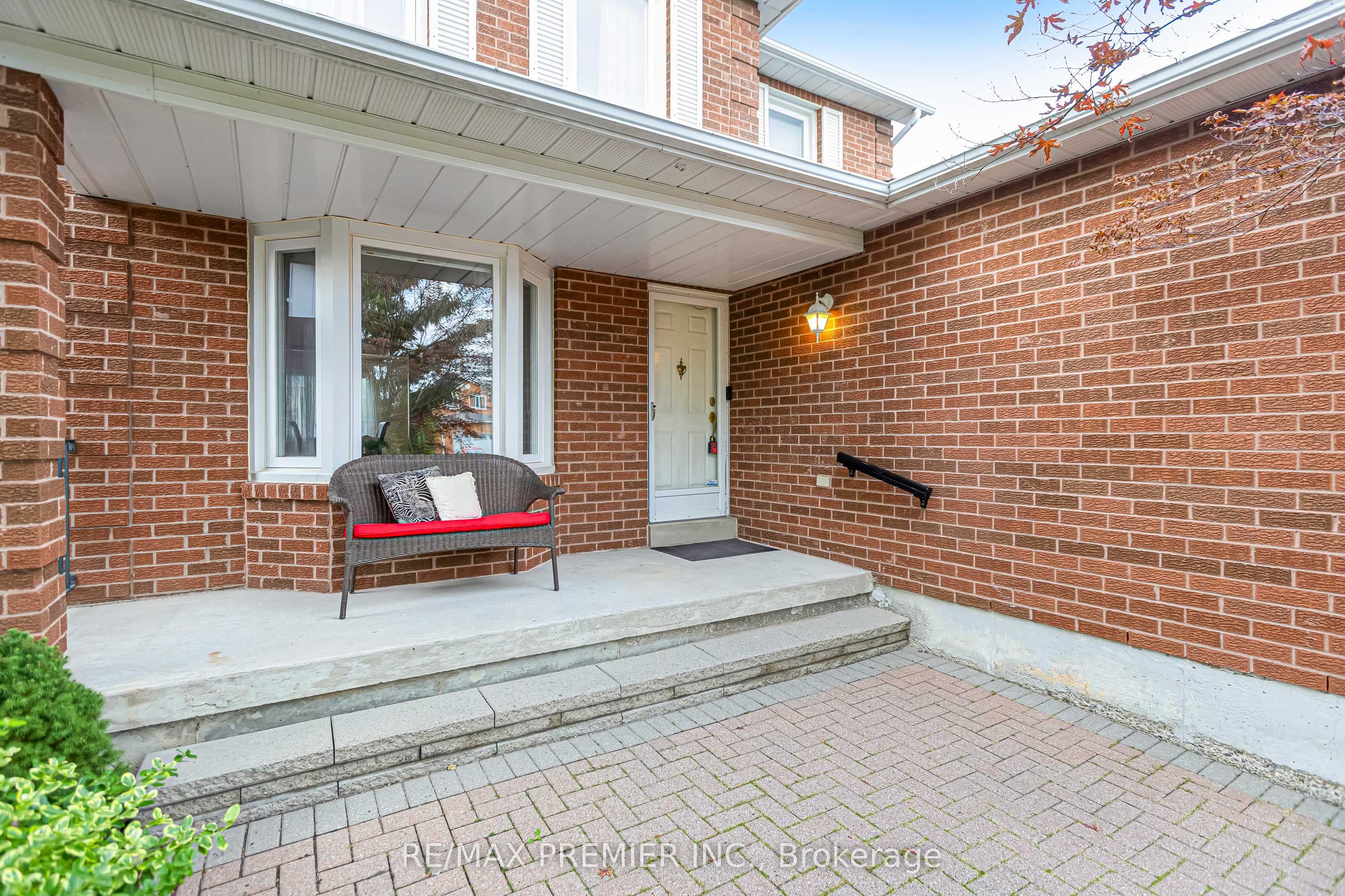 90 Pentland Crescent, Vaughan, ON L6A 1T5 photo 3