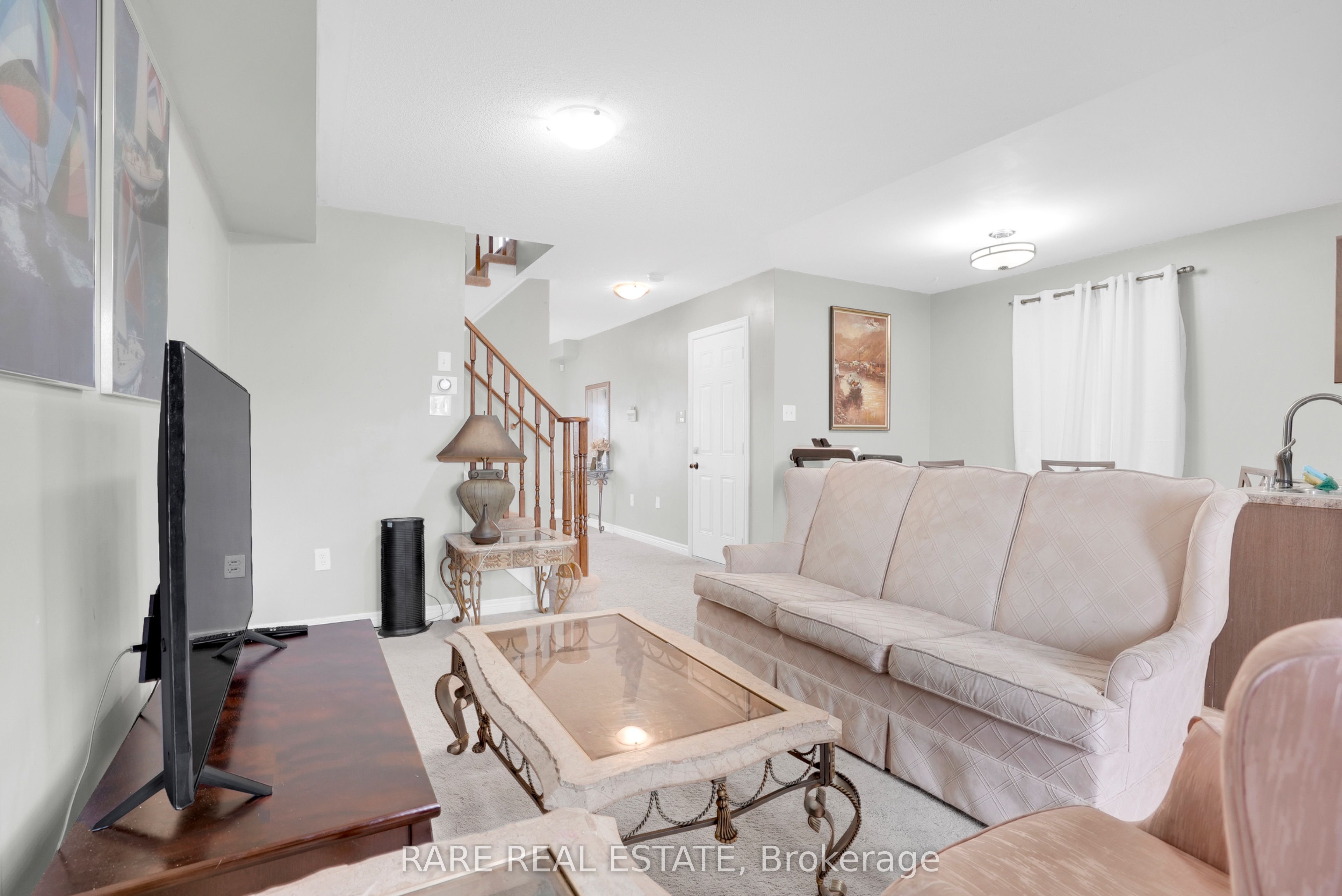 22 Admiral Crescent, Essa, ON L3W 0E5 photo 4