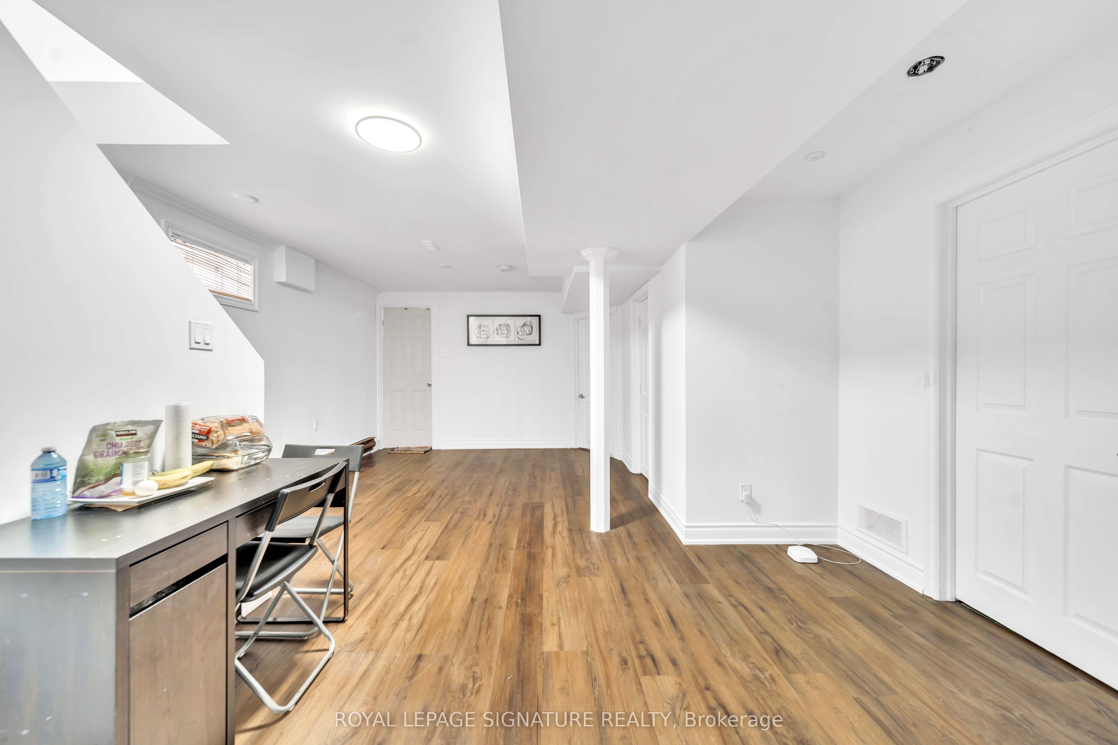 702 Leeder Court Bsmt, Newmarket, ON L3Y 5A7 photo 4