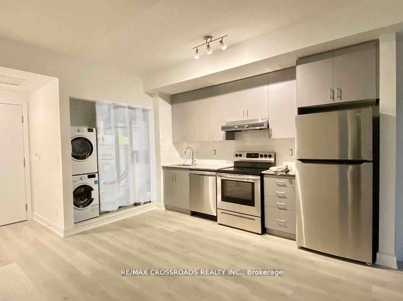1709 Bur Oak Avenue 307, Markham, ON L6E 0V7 photo 4