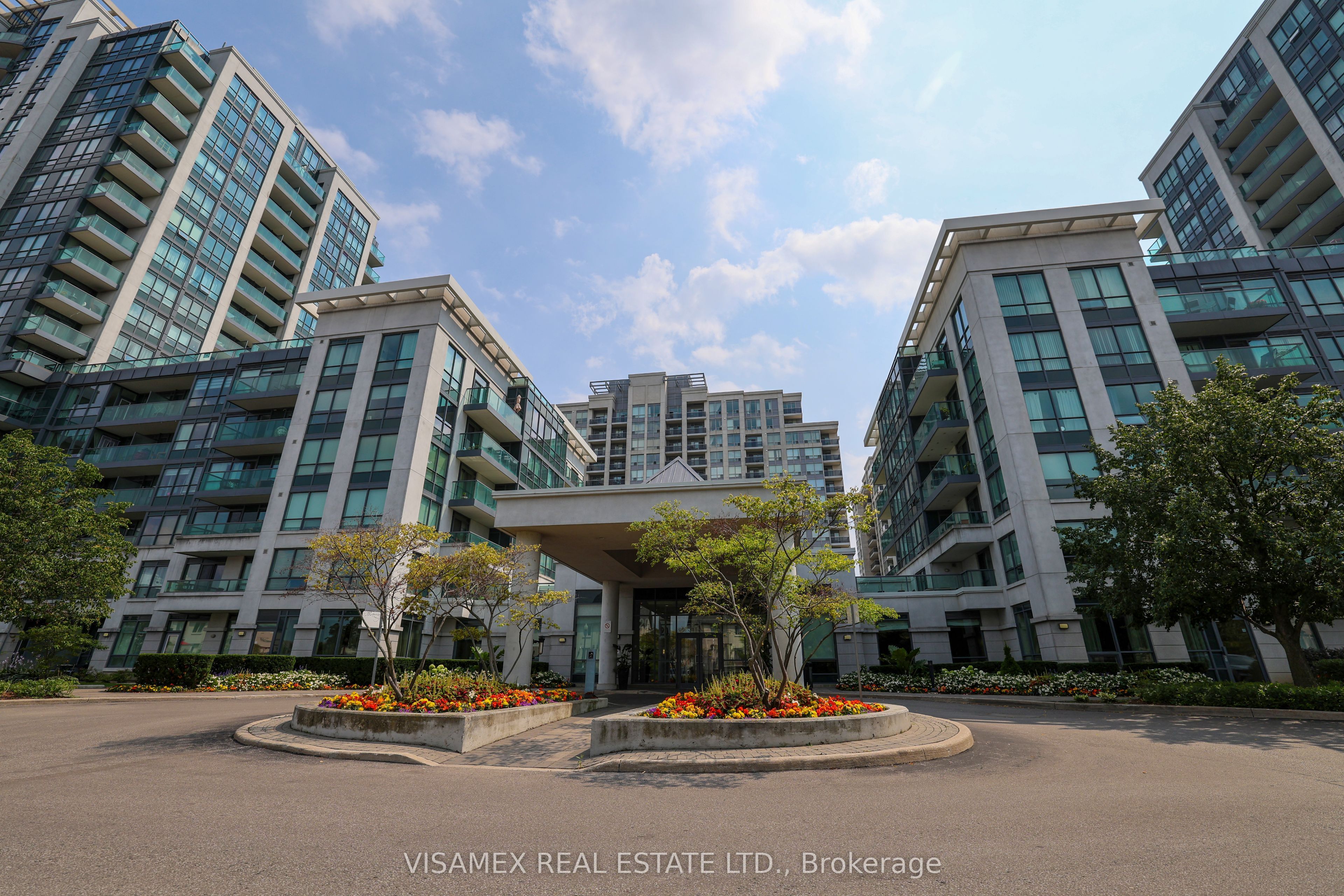 20 North Park Road 210, Vaughan, ON L4J 0G7
