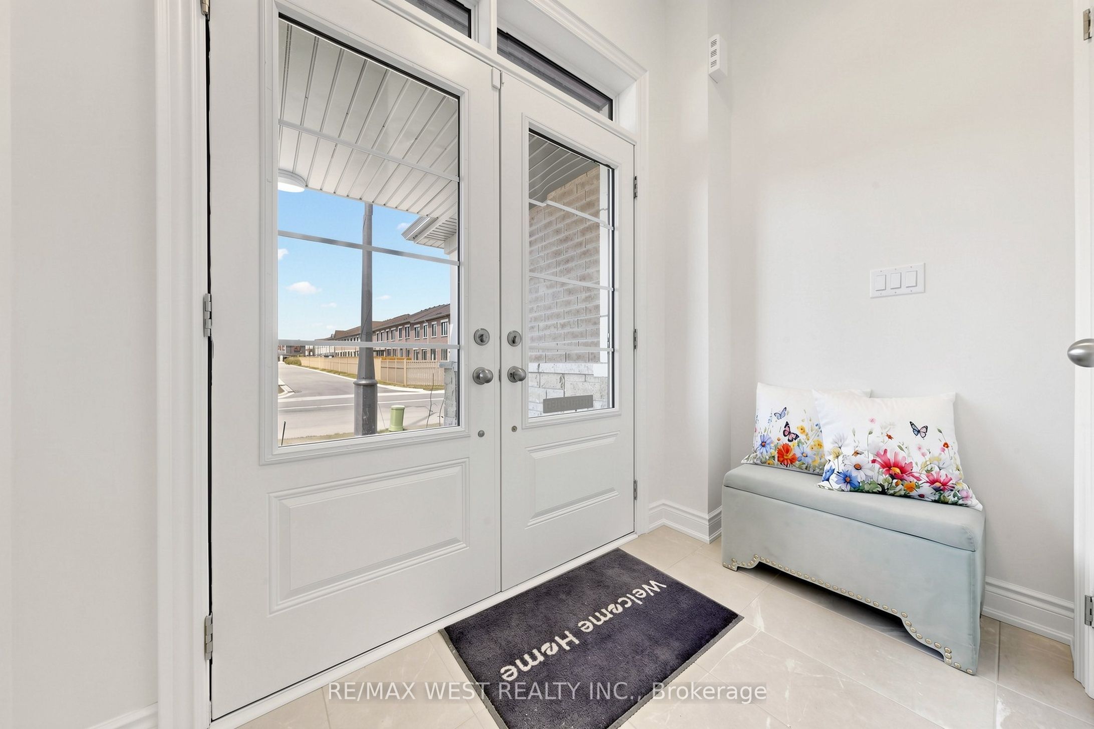 15 Kinloss Street, Vaughan, ON L4H 5J6 photo 4