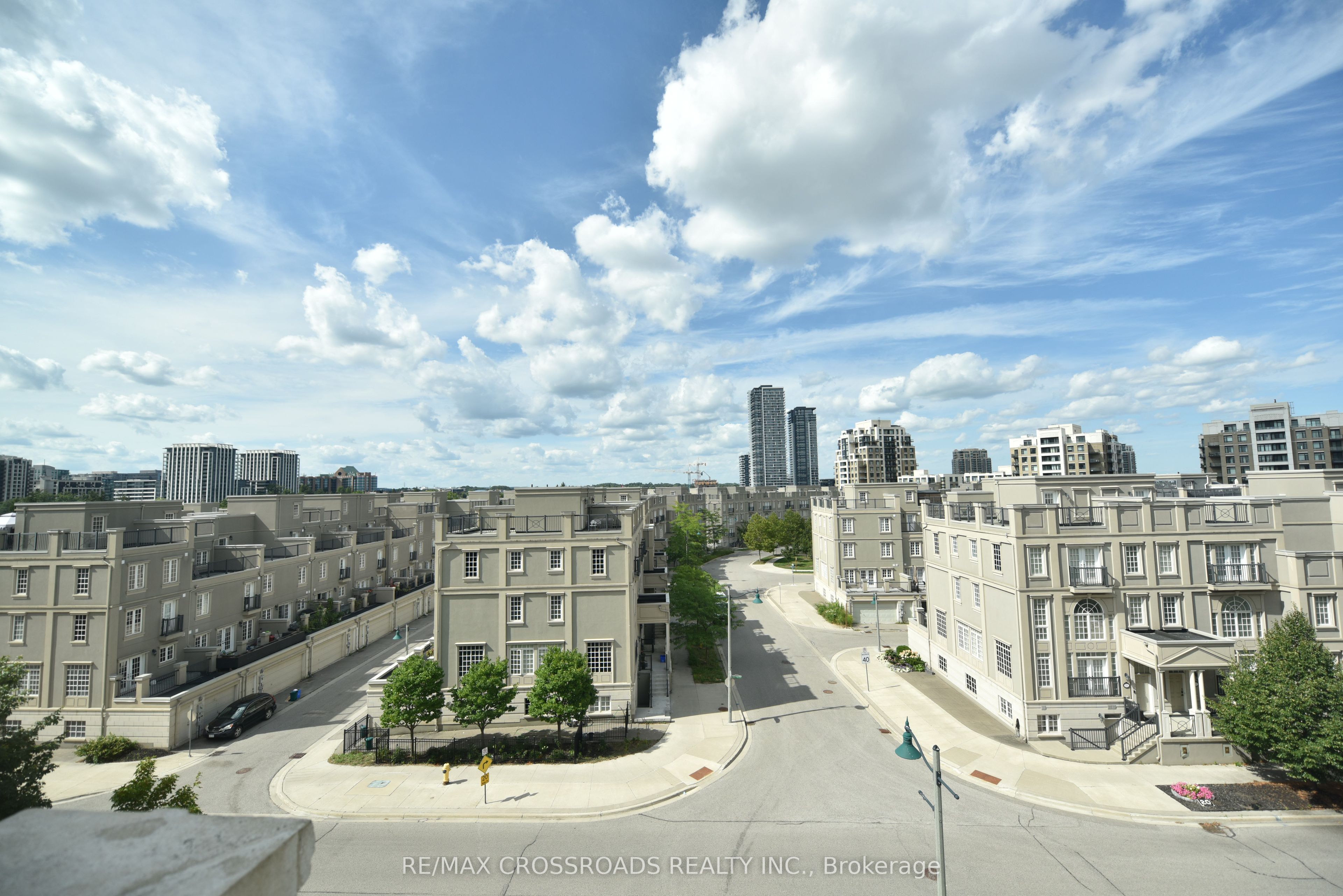 21 UPPER DUKE Crescent 505, Markham, ON L6G 0B7 photo 3