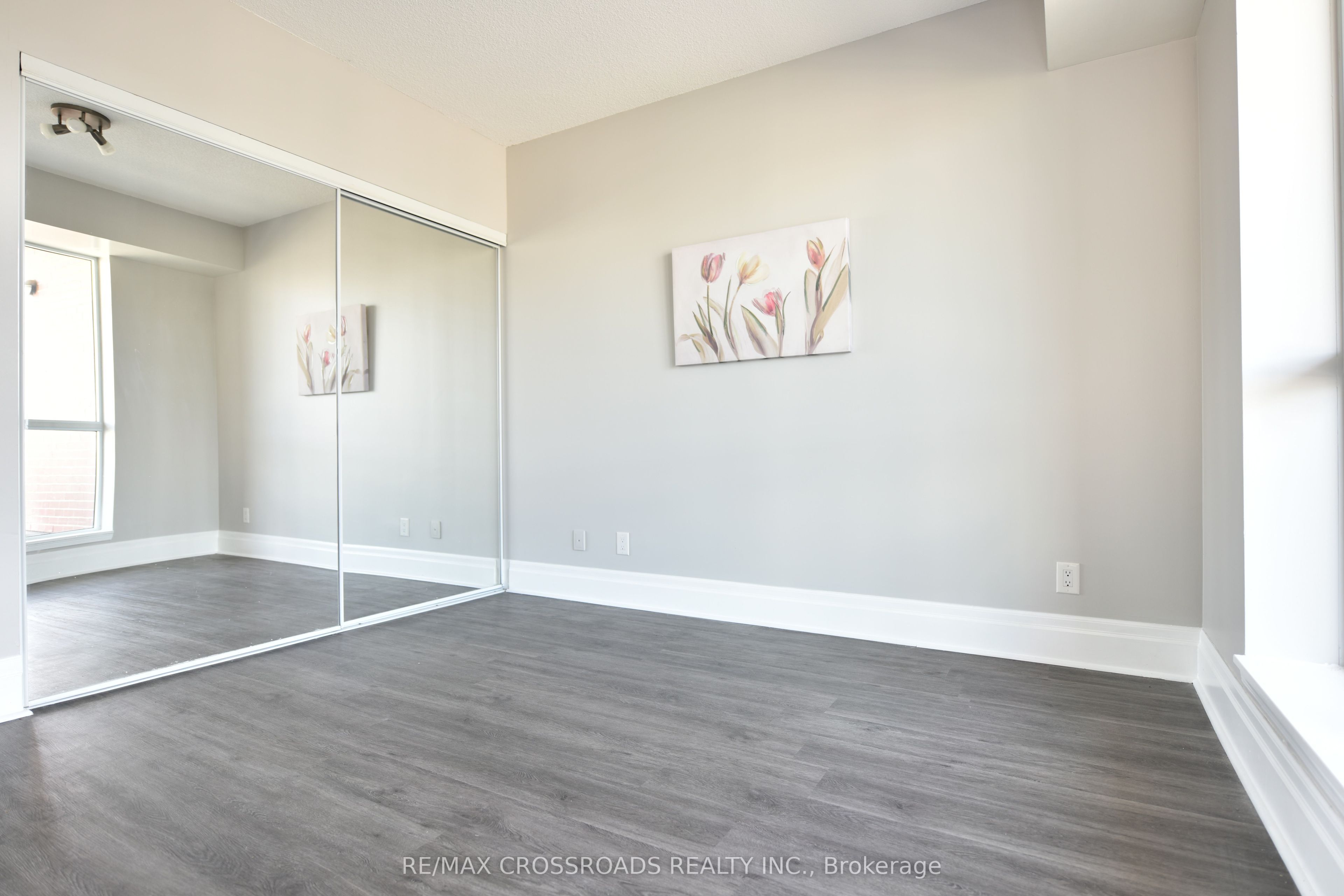 21 UPPER DUKE Crescent 505, Markham, ON L6G 0B7 photo 5