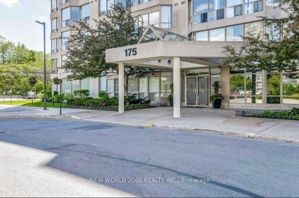 175 Cedar Avenue 902, Richmond Hill, ON L4C 9V3 photo 2