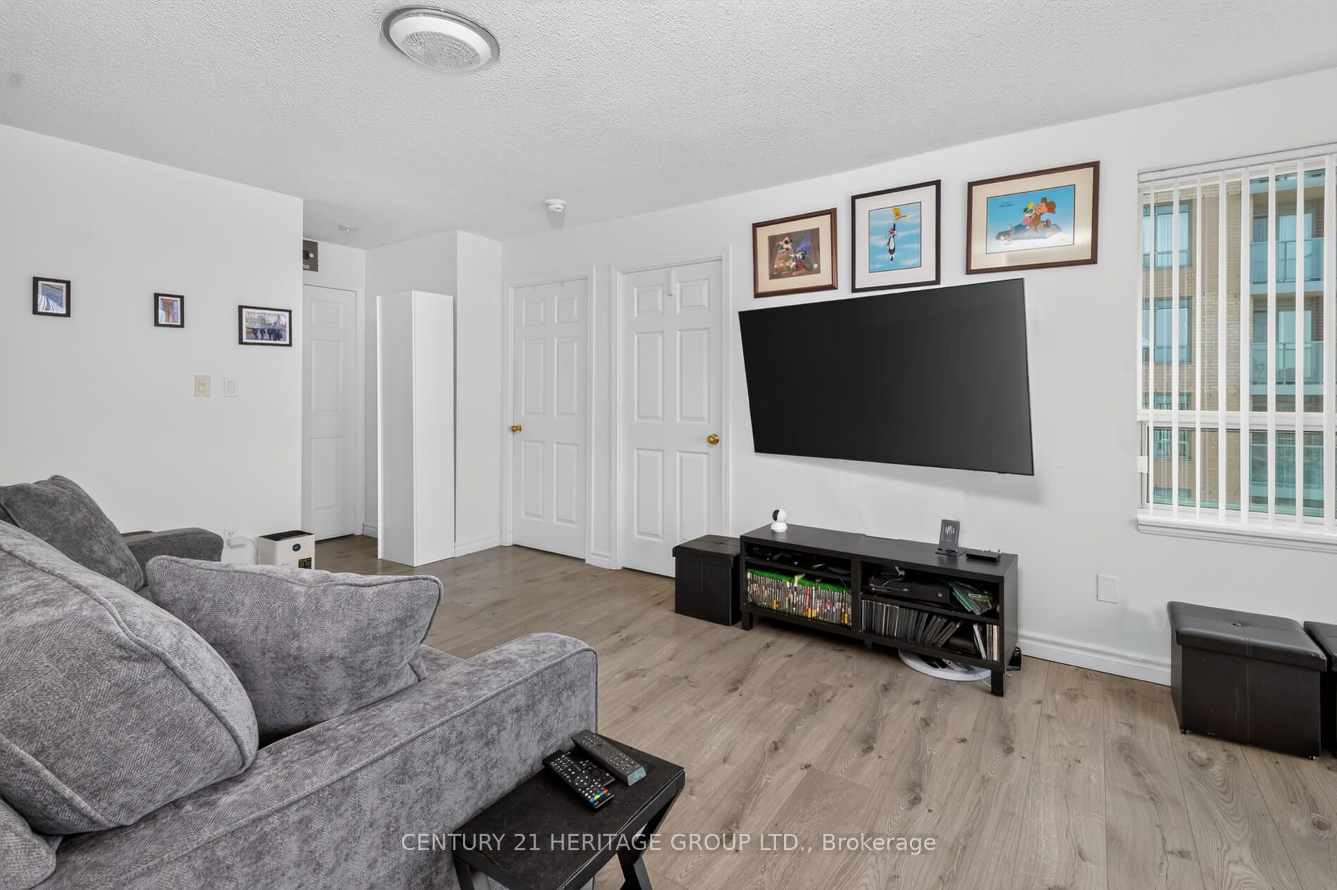 39 Oneida Crescent 1017, Richmond Hill, ON L4B 4T9 photo 5