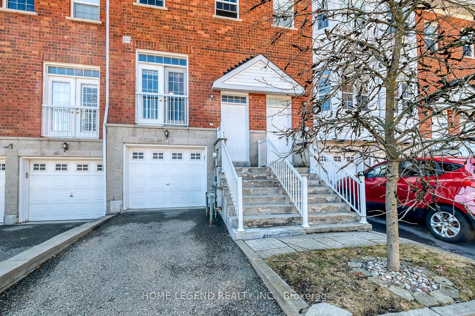 28 Loring Doolittle Court, Aurora, ON L4G 7Y8 photo 2