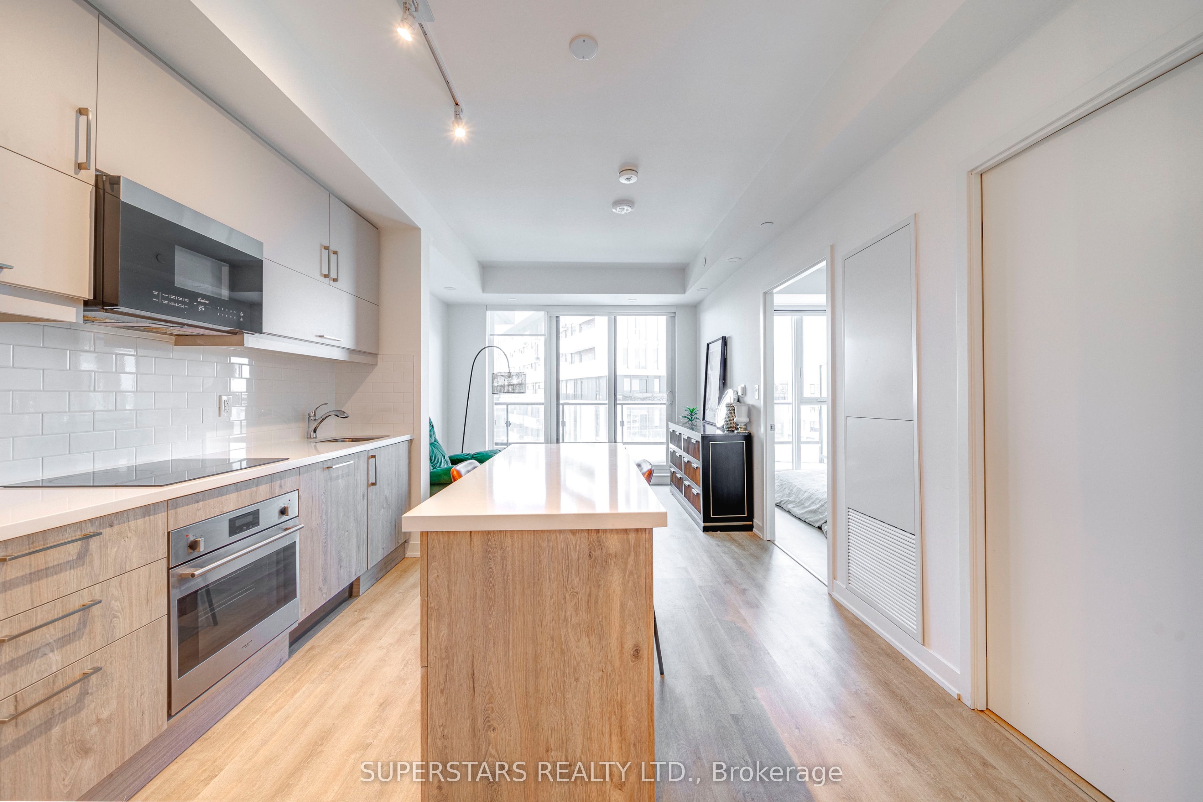 292 Verdale Crossing 1502, Markham, ON L6G 0H6 photo 2