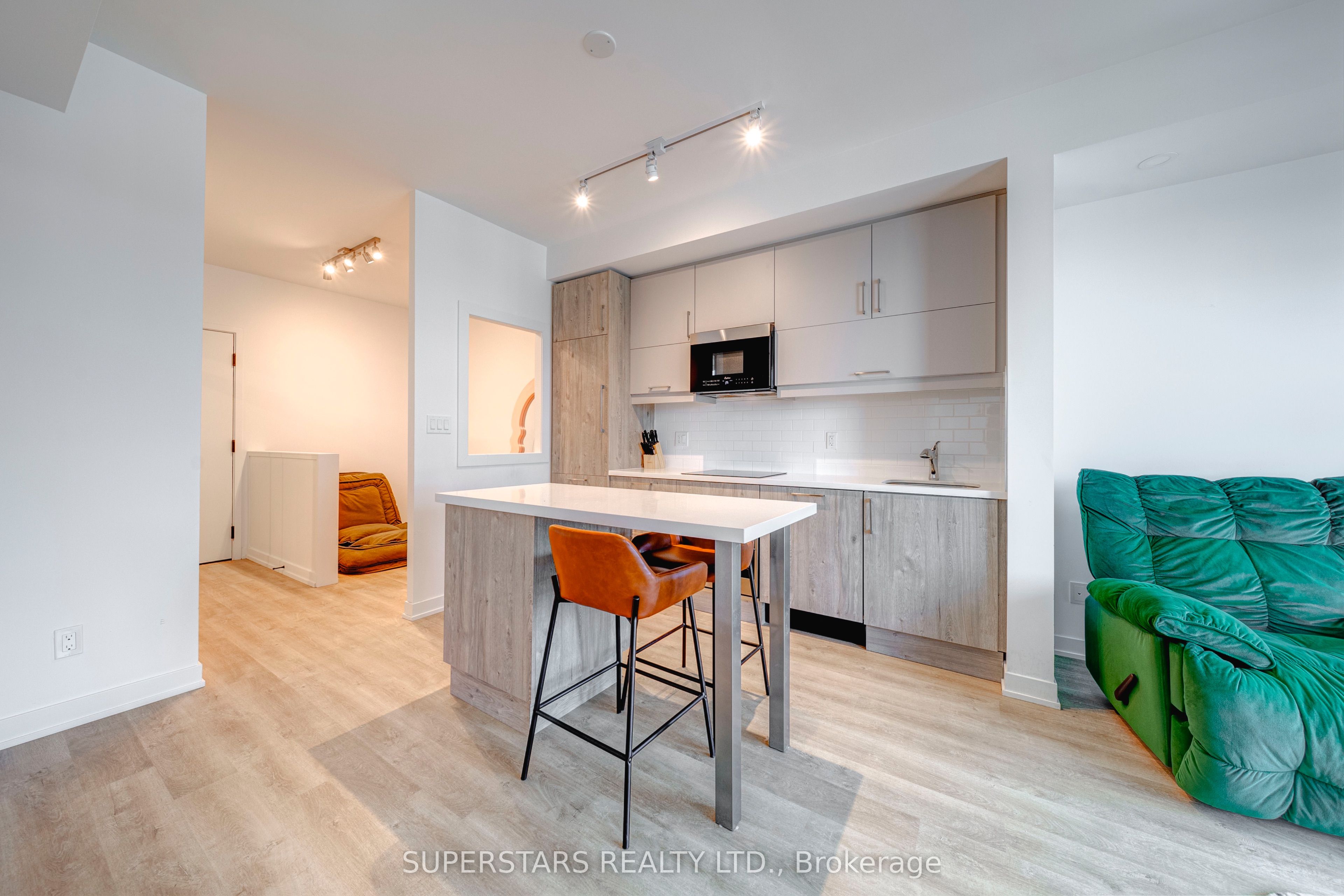 292 Verdale Crossing 1502, Markham, ON L6G 0H6 photo 4