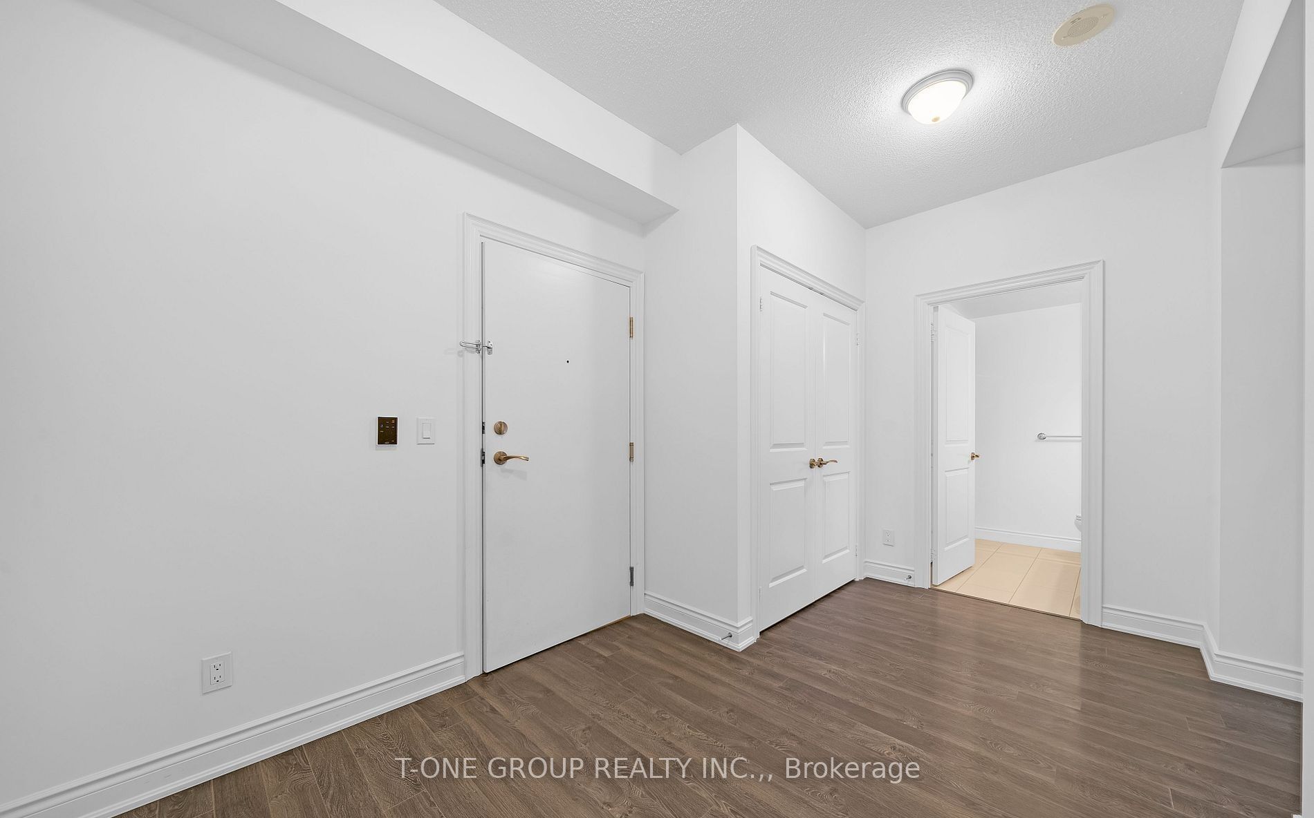 33 Clegg Road 1006, Markham, ON L6G 0G6 photo 3