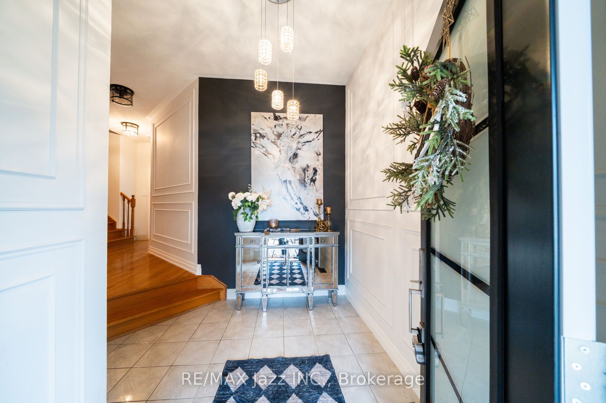 550 Bert Budd Avenue, Newmarket, ON L3Y 8S7 photo 4
