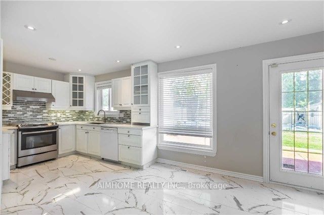 34 Hagerman Boulevard, Markham, ON L3R 2A7 photo 5