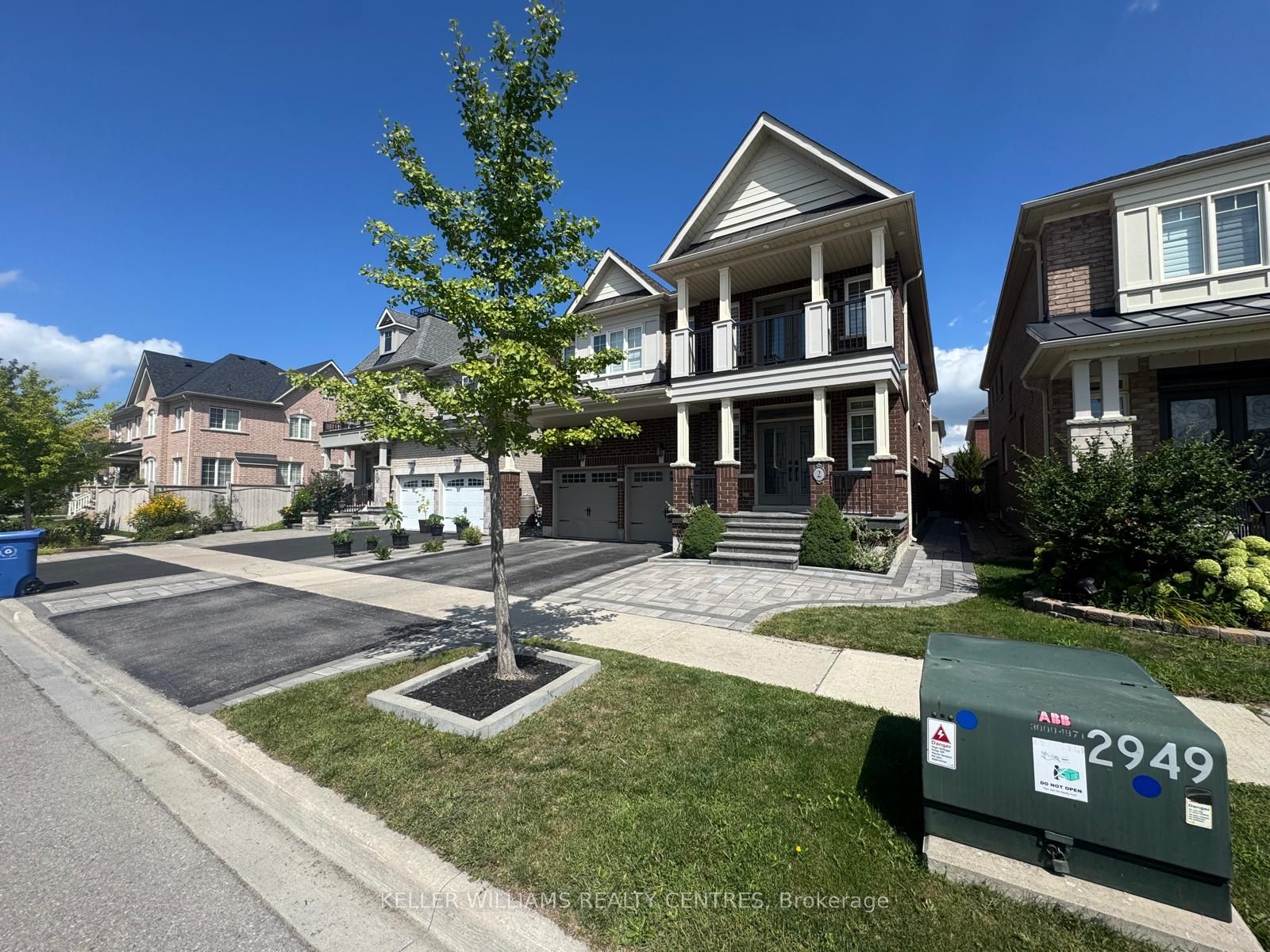 2 Creekland Avenue N, Whitchurch-Stouffville, ON L4A 1T8 photo 4