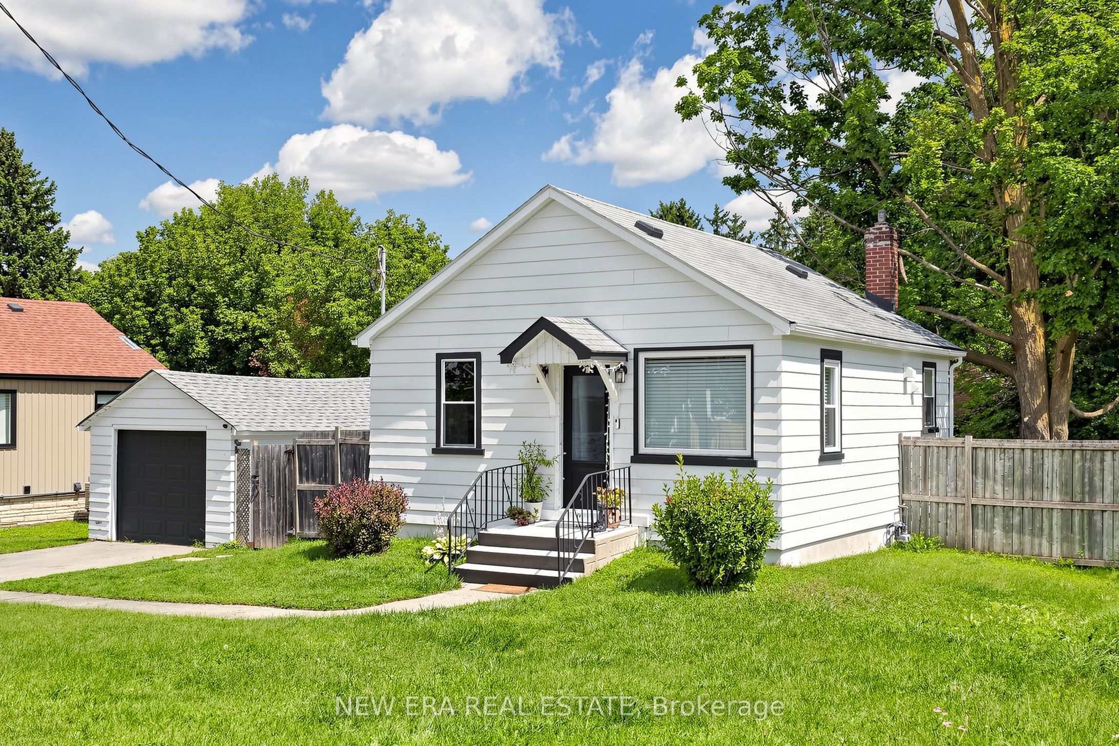 247 Muriel Street, Newmarket, ON L3Y 3N2 photo 4