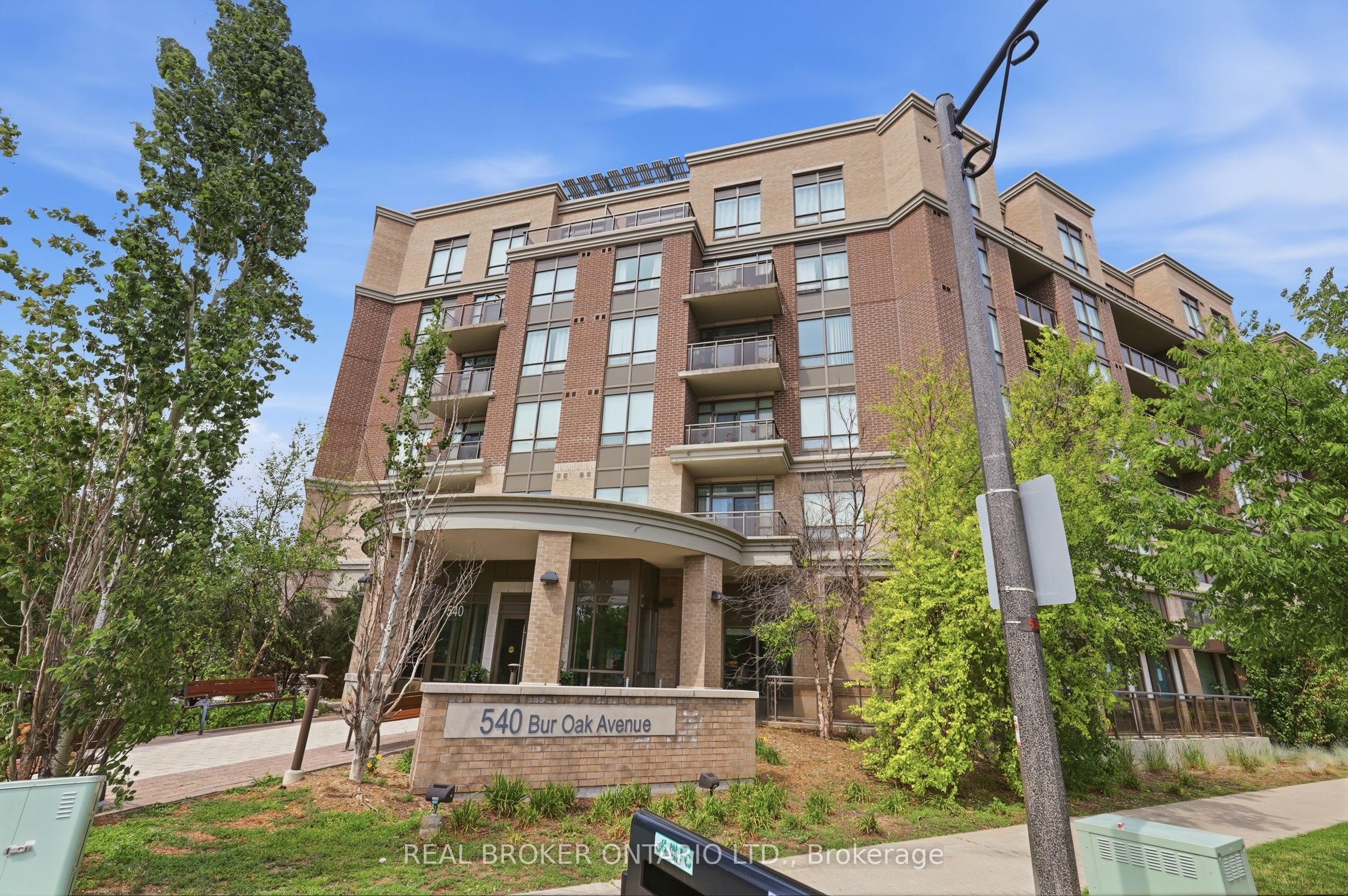 540 Bur Oak Avenue 307, Markham, ON L6C 0Y2 photo 2