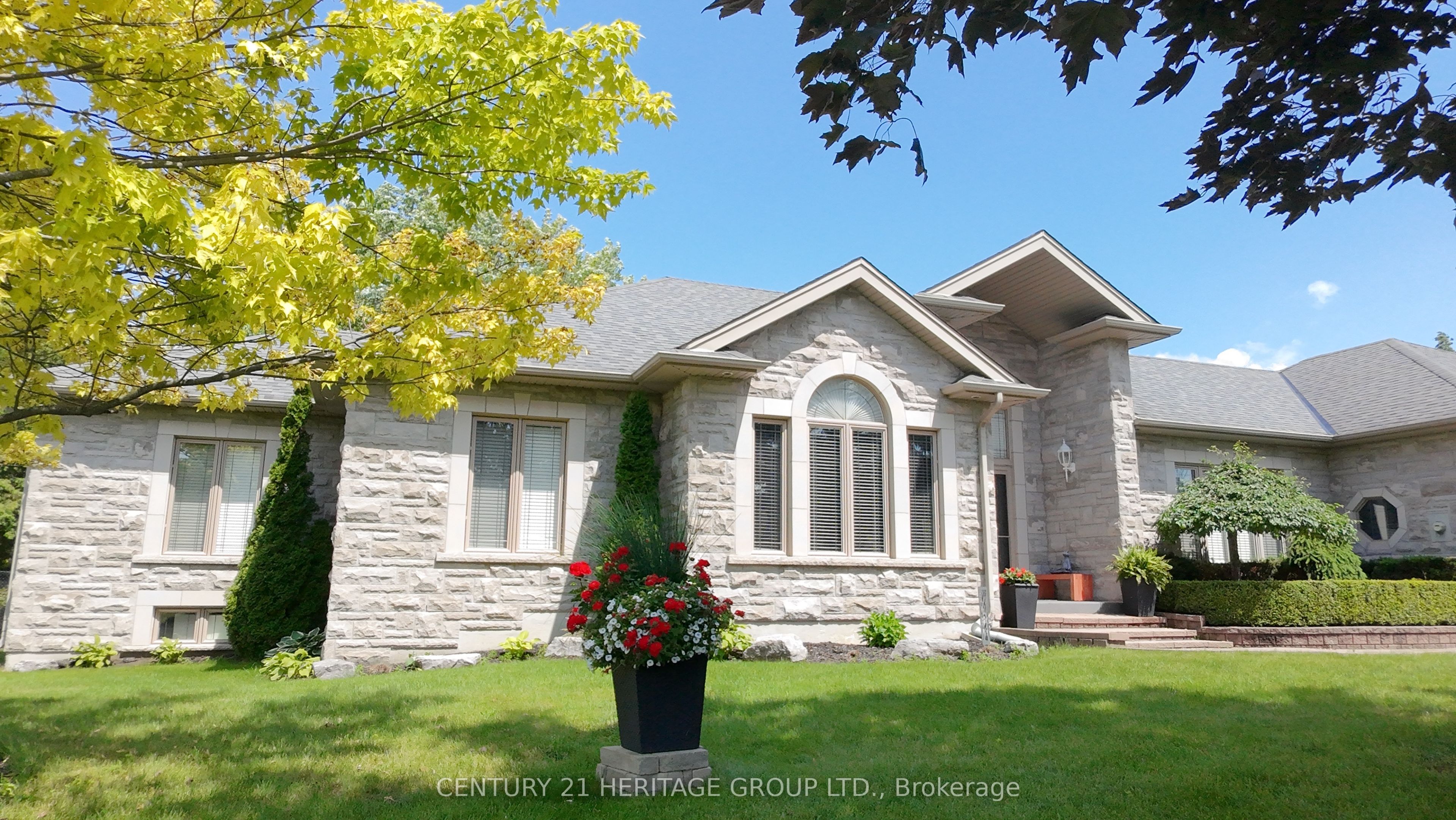 49 Shore Crescent, Georgina, ON L0E 1S0 photo 3