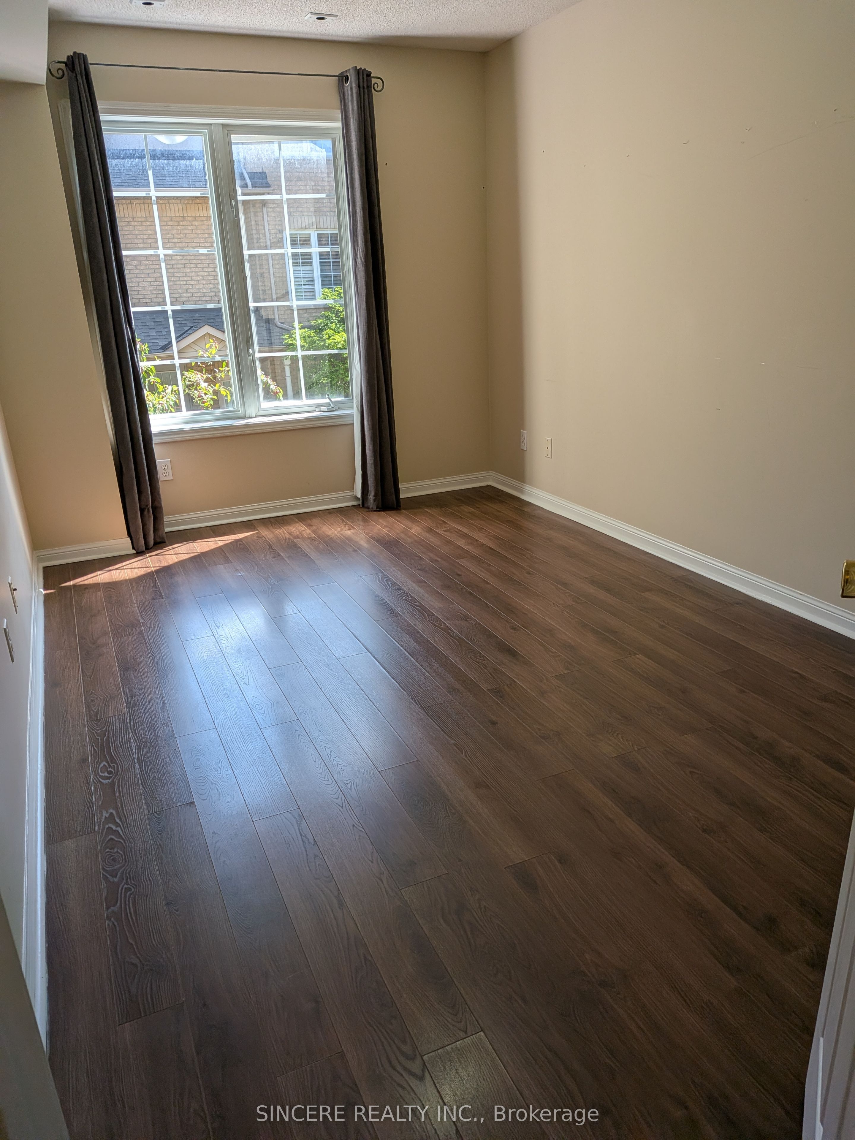 20 St Moritz Way 17, Markham, ON L3R 4G4 photo 3