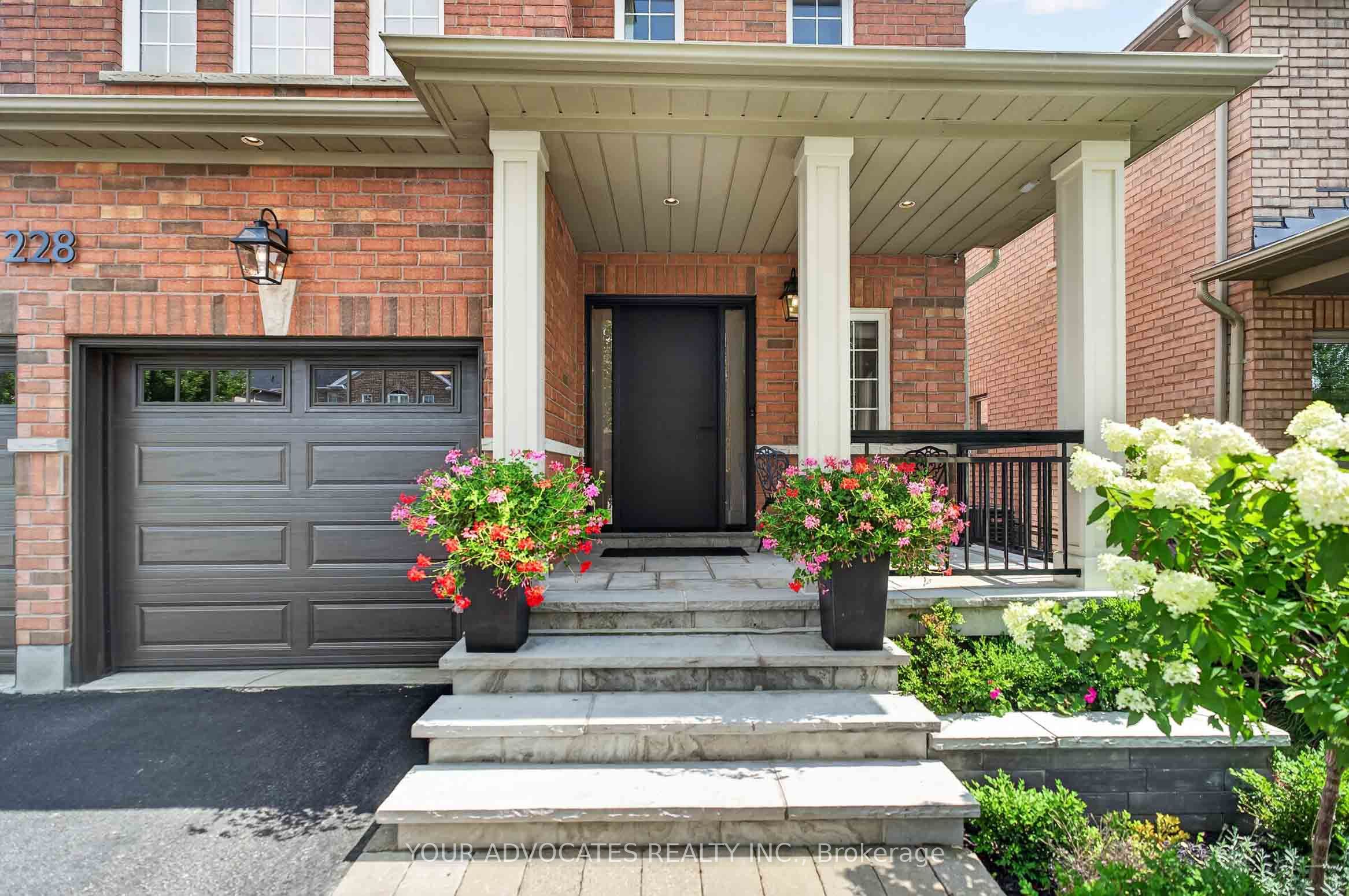 228 Twin Hills Crescent, Vaughan, ON L4H 0H4 photo 4