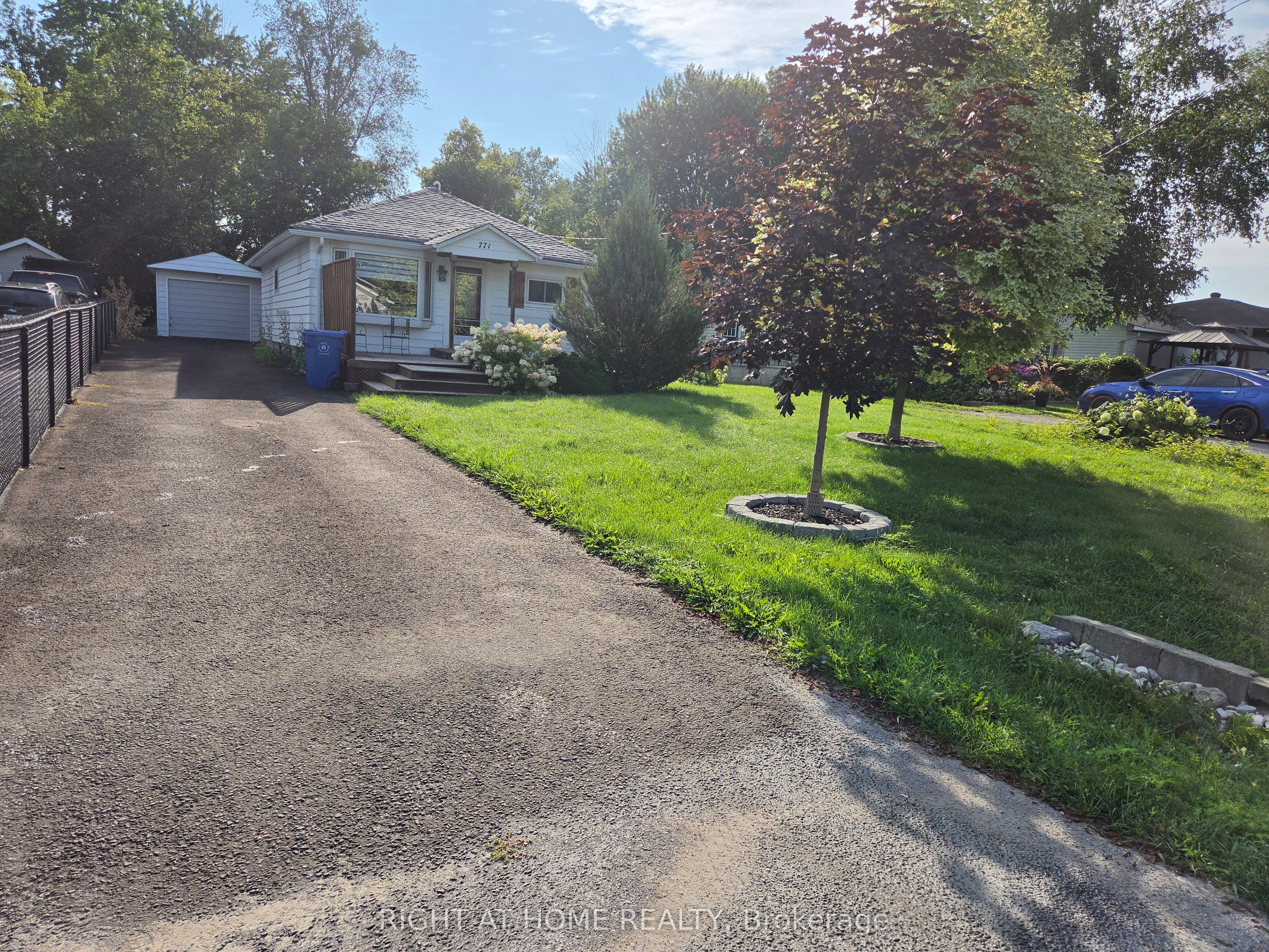 771 Third Avenue, Georgina, ON L0E 1S0 photo 3